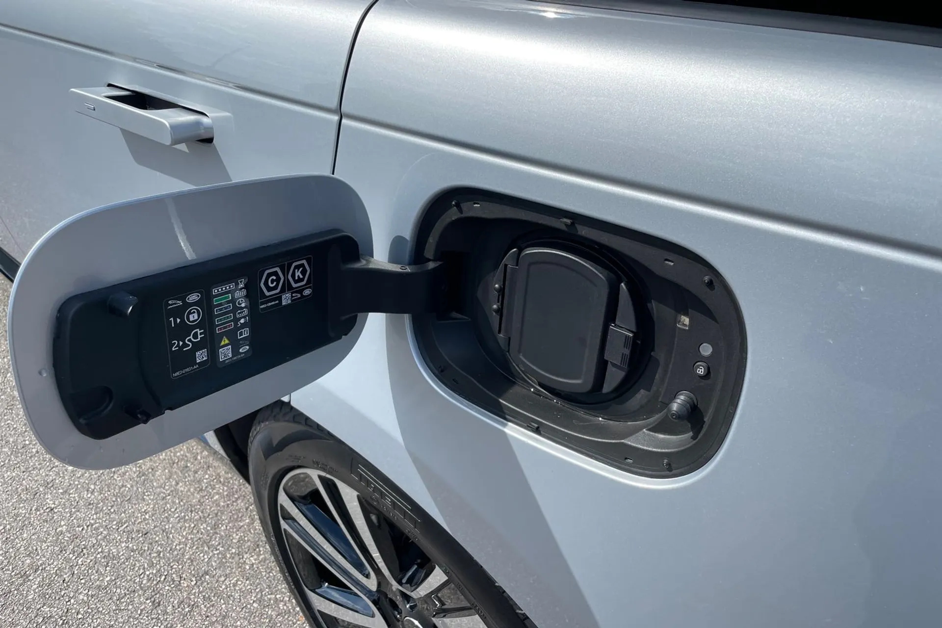 LAND ROVER RANGE ROVER thumbnail image number 23