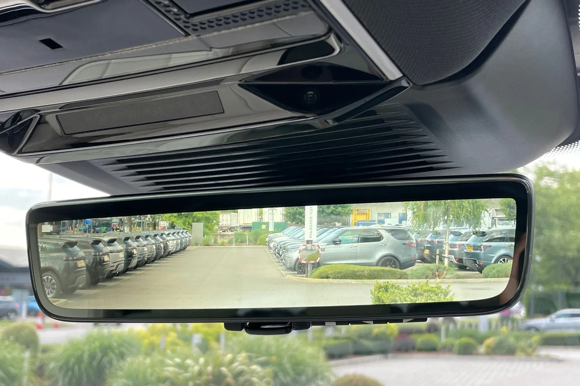 LAND ROVER RANGE ROVER thumbnail image number 26