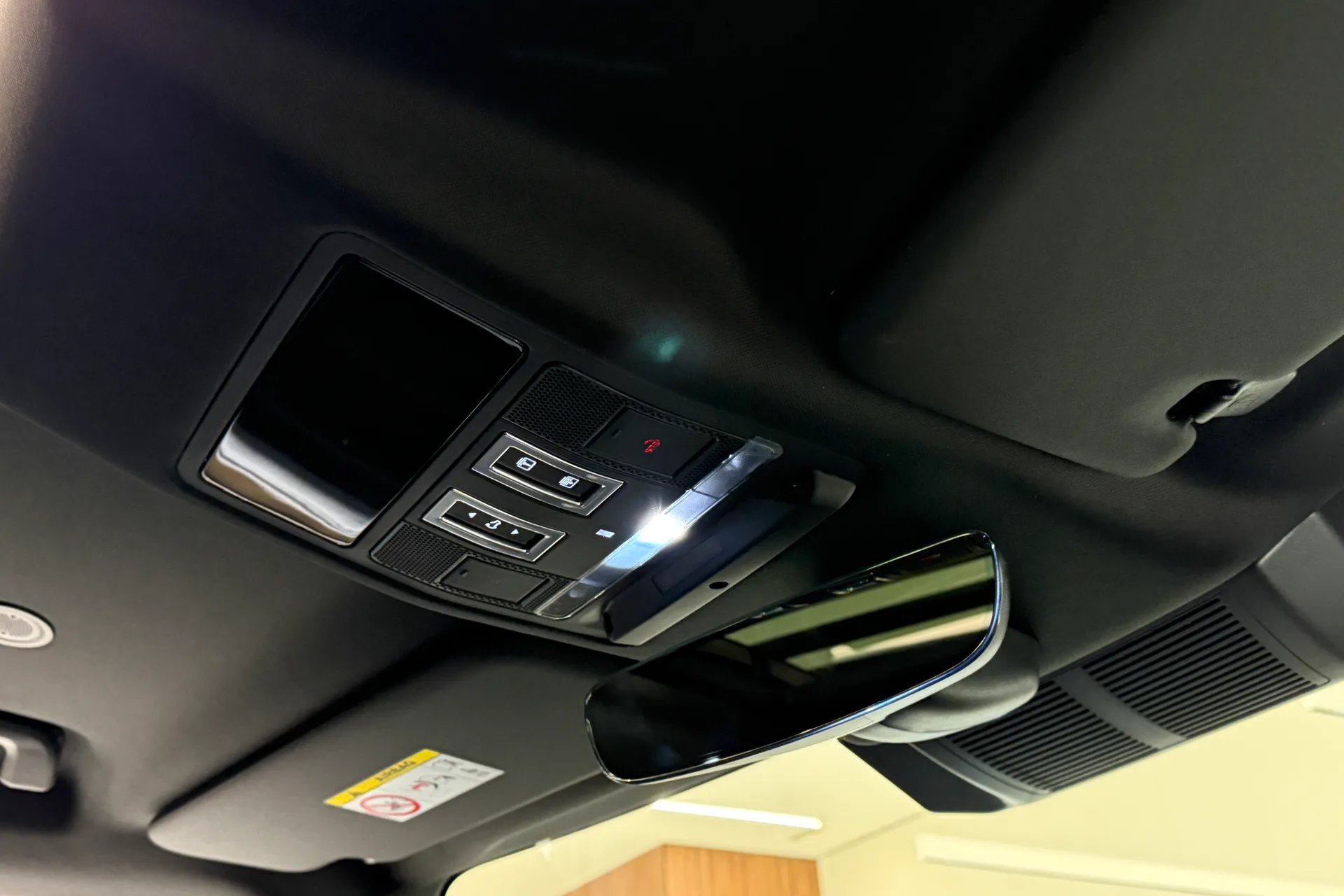 LAND ROVER Defender 110 thumbnail image number 28