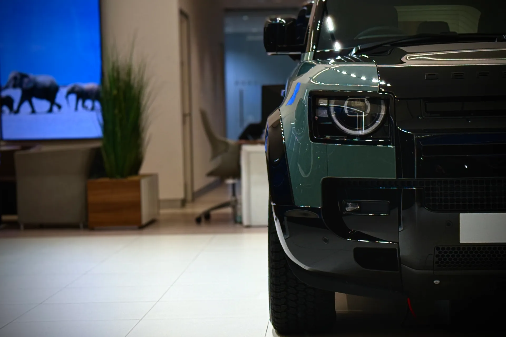 LAND ROVER Defender 110 thumbnail image number 13