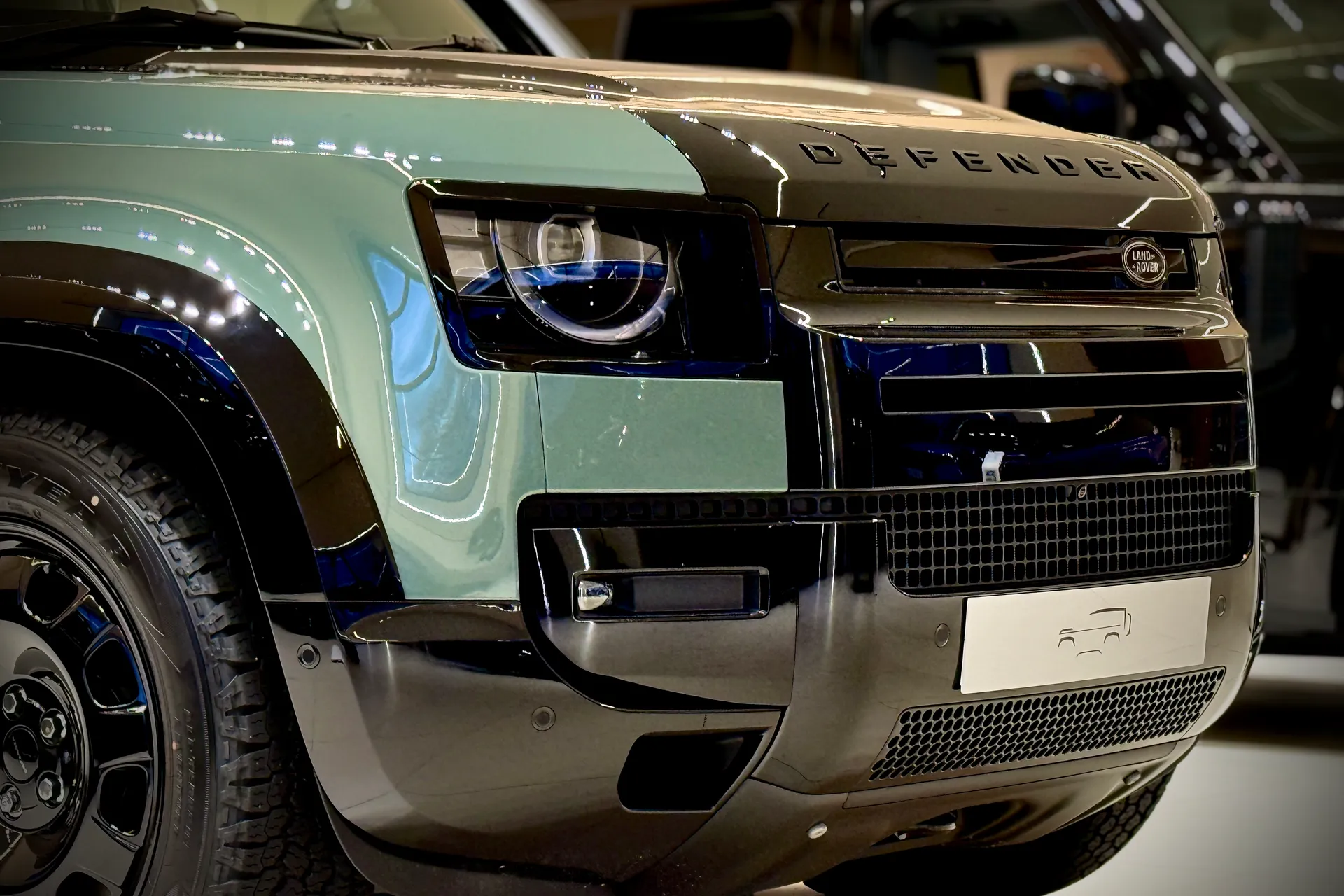 LAND ROVER Defender 110 thumbnail image number 15