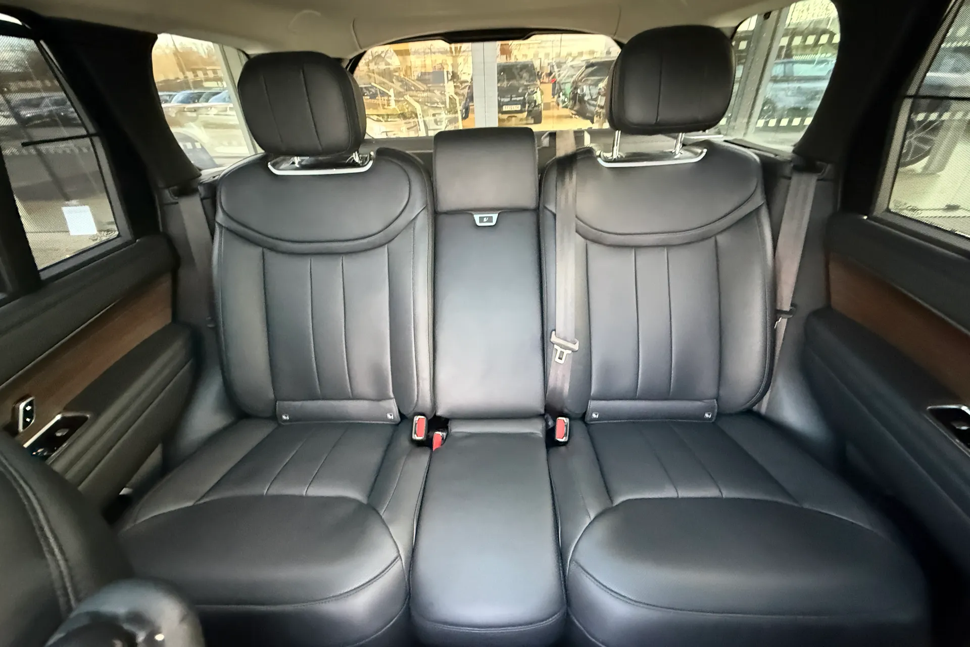 LAND ROVER RANGE ROVER thumbnail image number 11