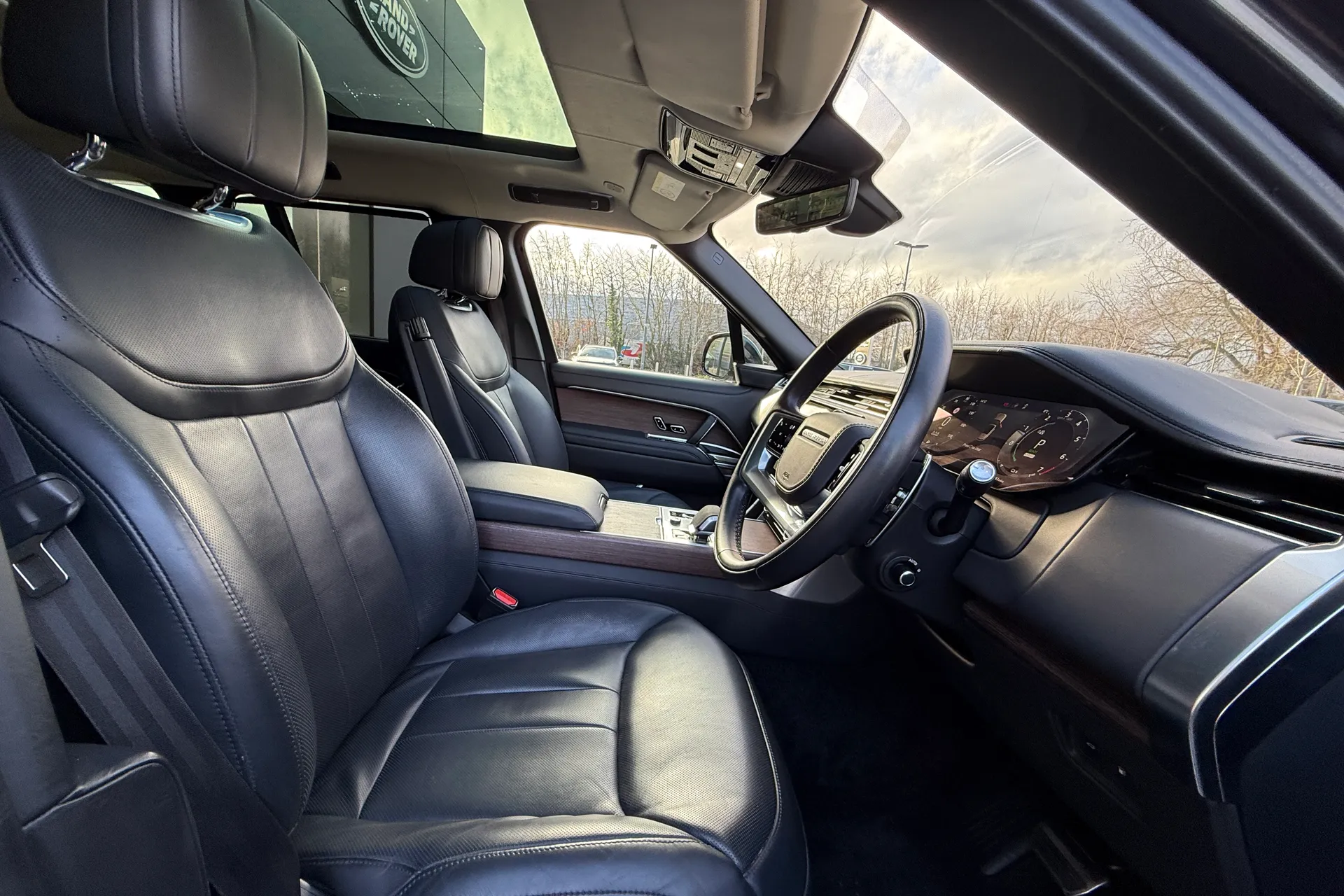 LAND ROVER RANGE ROVER thumbnail image number 9