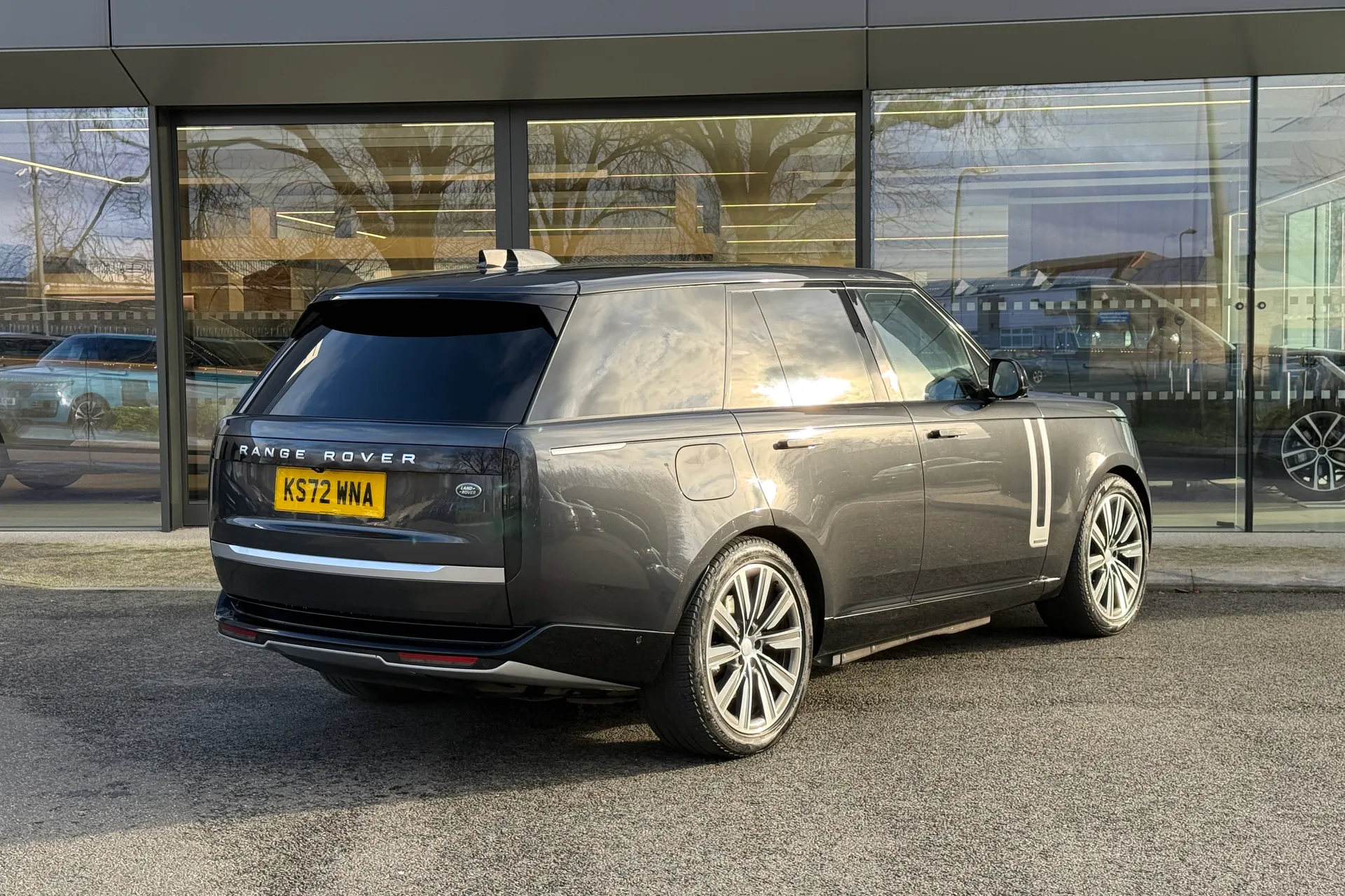 LAND ROVER RANGE ROVER thumbnail image number 33