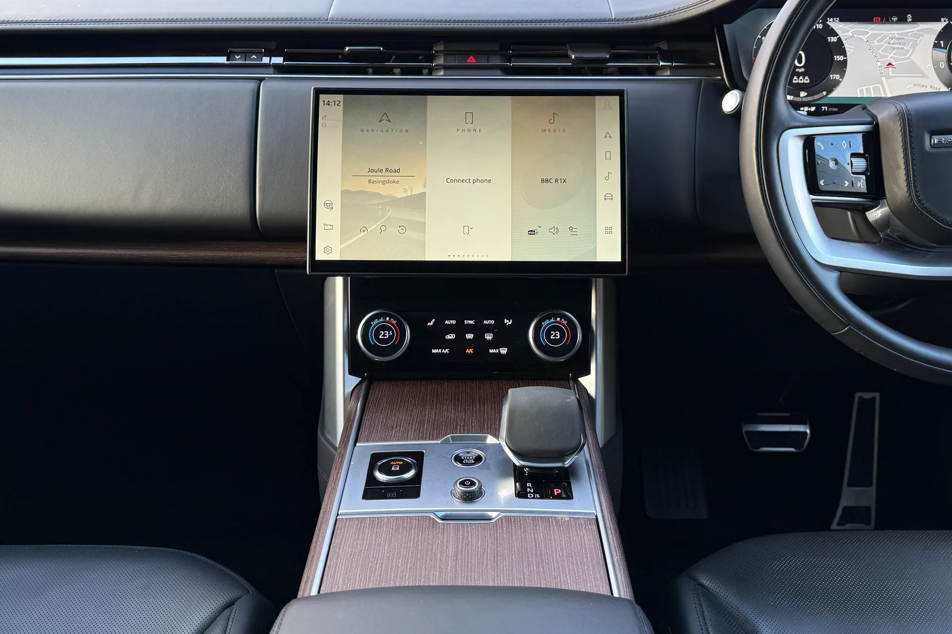 LAND ROVER RANGE ROVER thumbnail image number 15