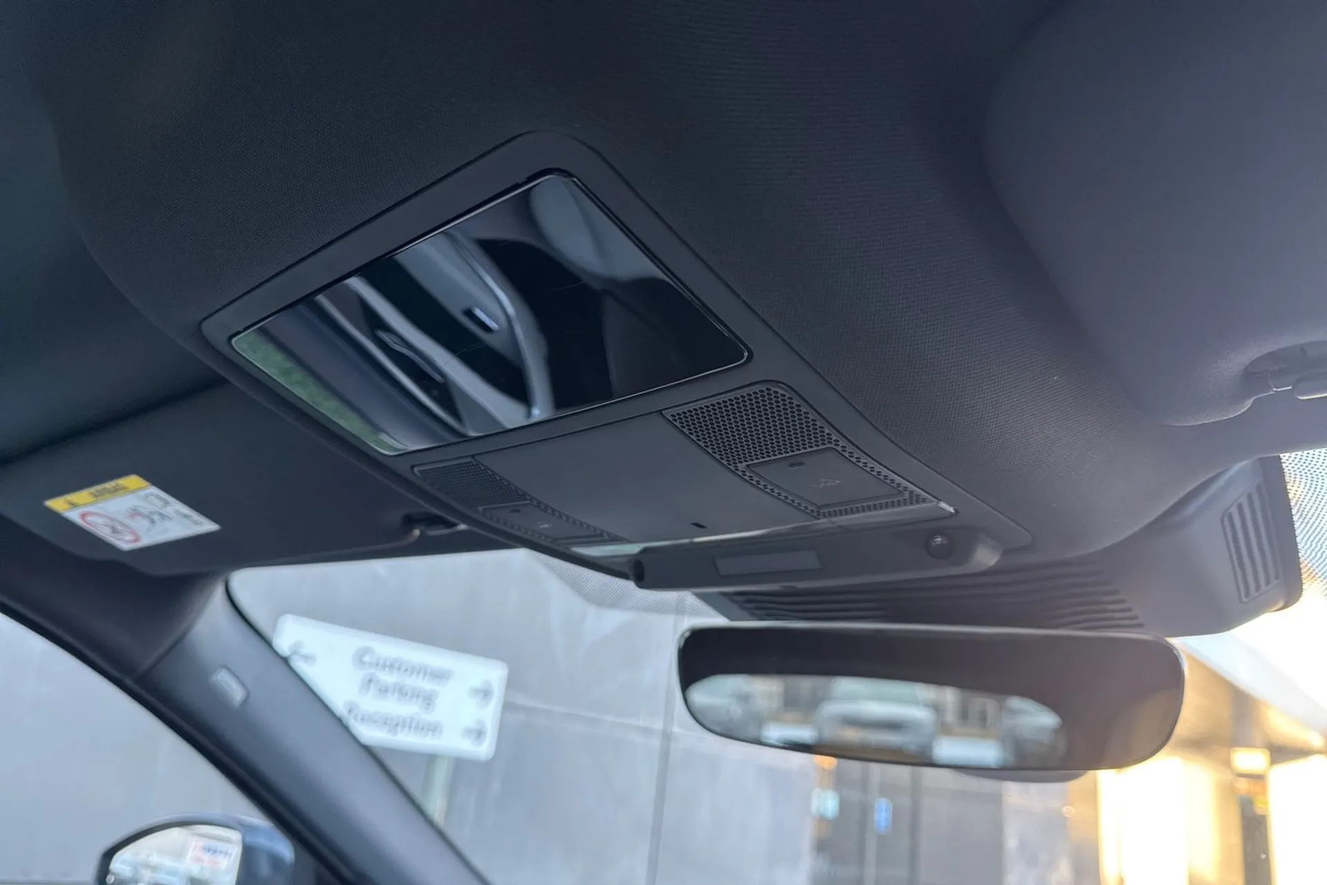 Jaguar F-PACE thumbnail image number 49