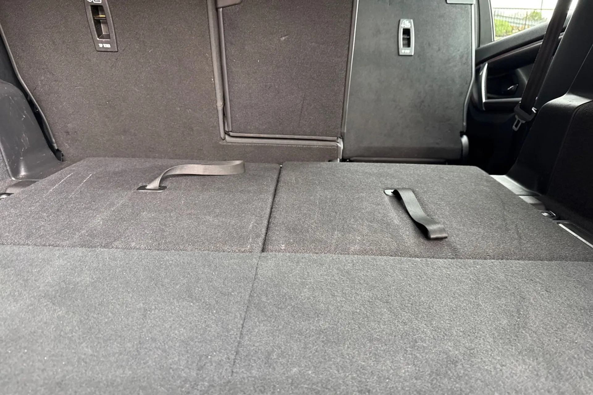 LAND ROVER DISCOVERY SPORT thumbnail image number 43