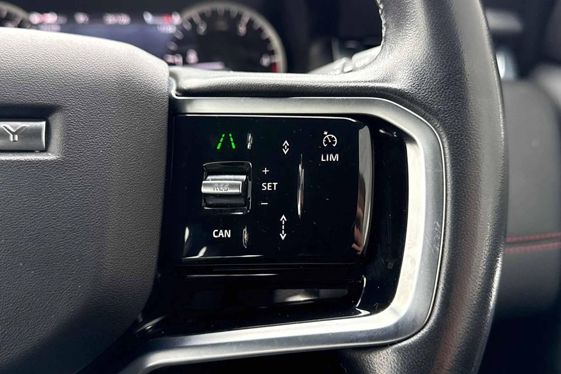 LAND ROVER DISCOVERY SPORT thumbnail image number 26