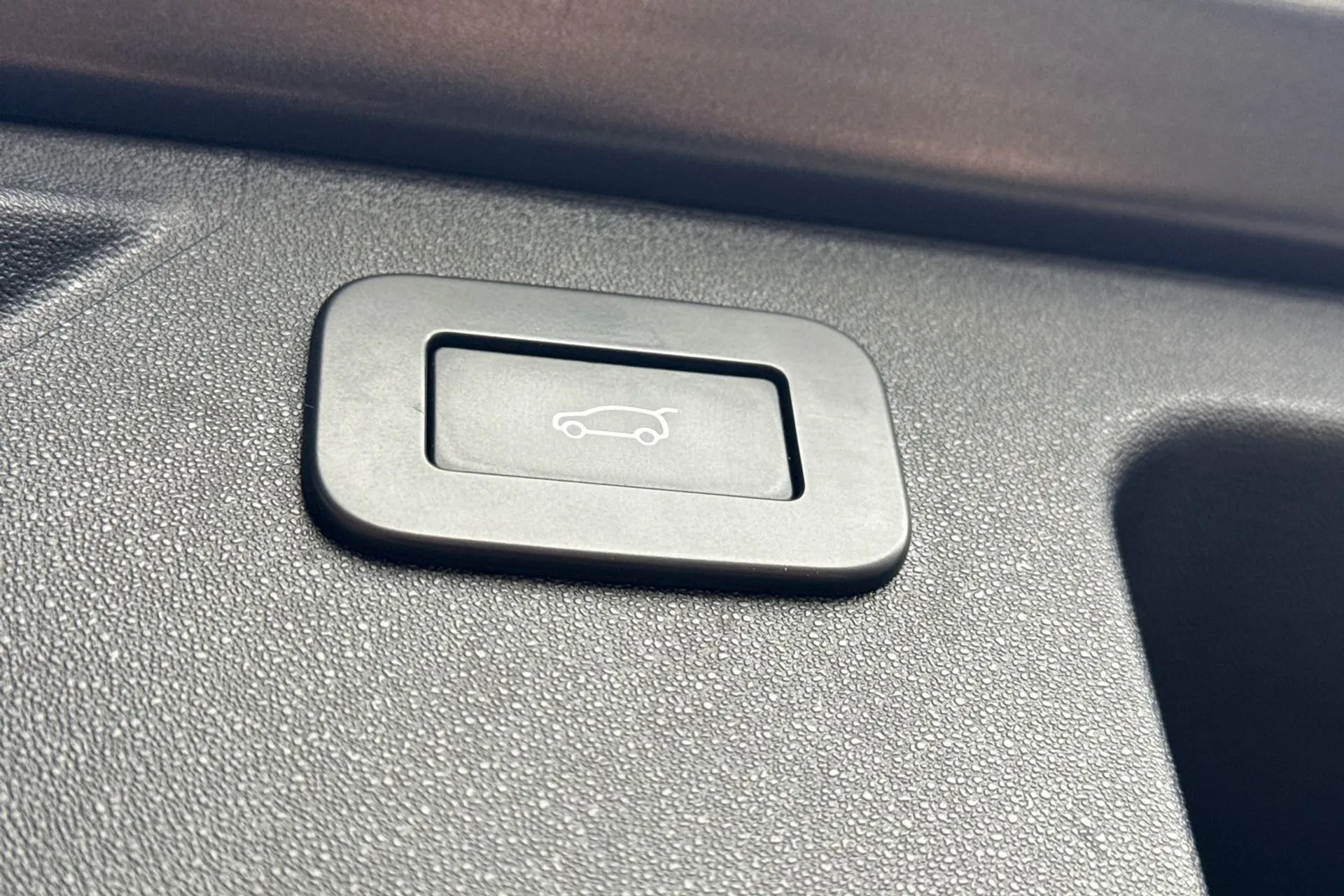 LAND ROVER DISCOVERY SPORT thumbnail image number 42