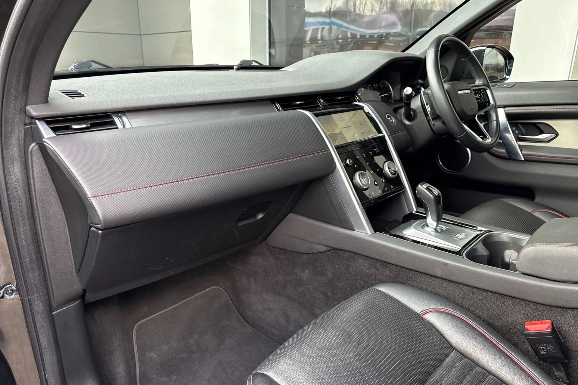 LAND ROVER DISCOVERY SPORT thumbnail image number 48