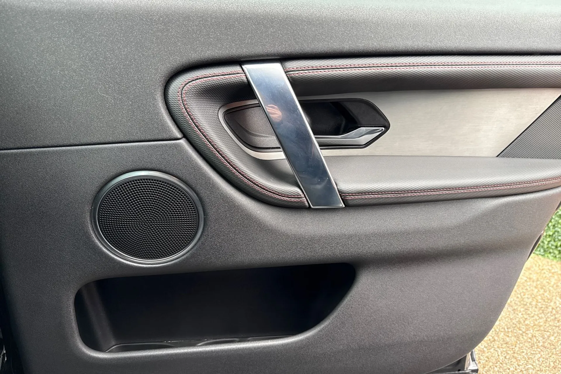 LAND ROVER DISCOVERY SPORT thumbnail image number 17