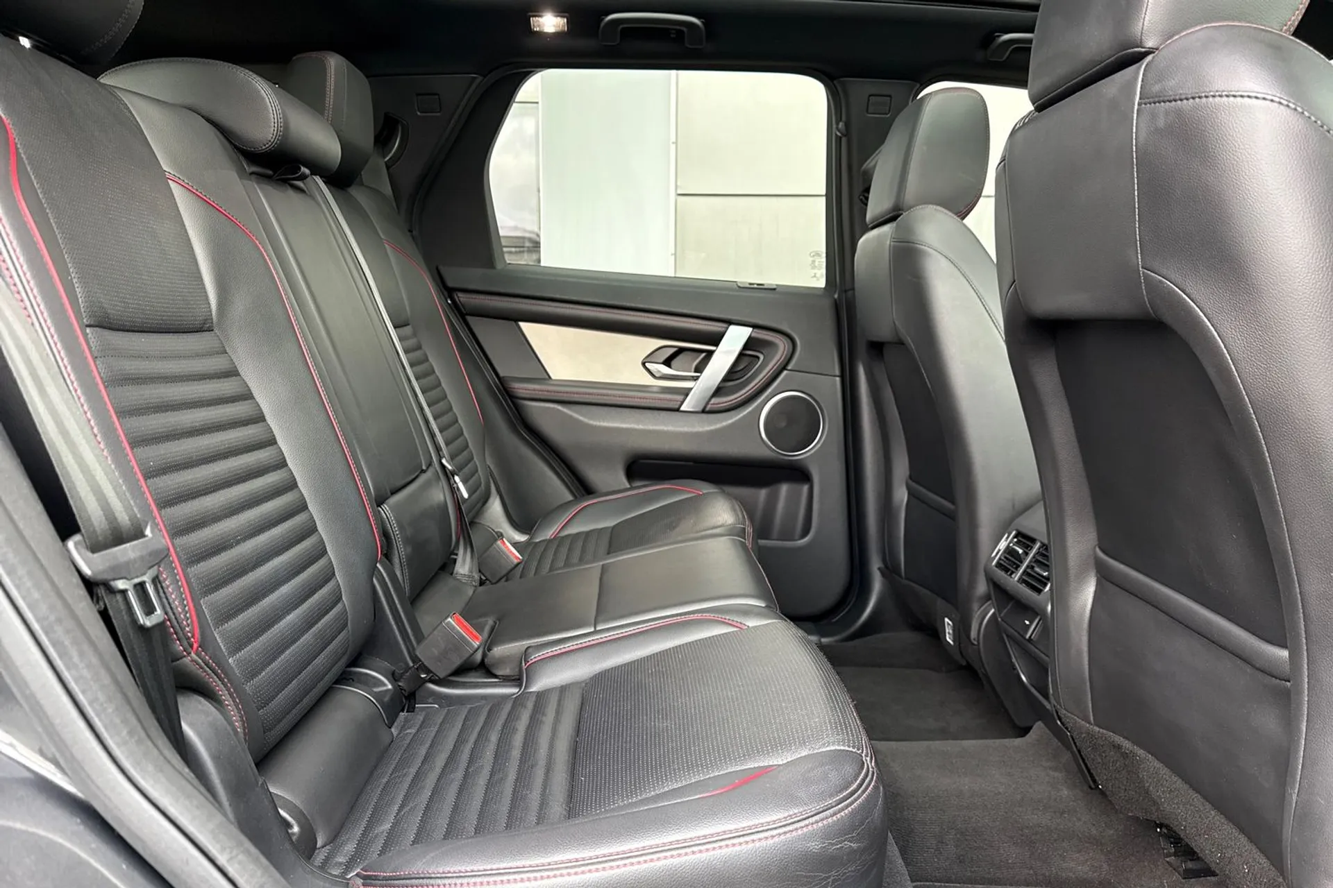 LAND ROVER DISCOVERY SPORT thumbnail image number 33