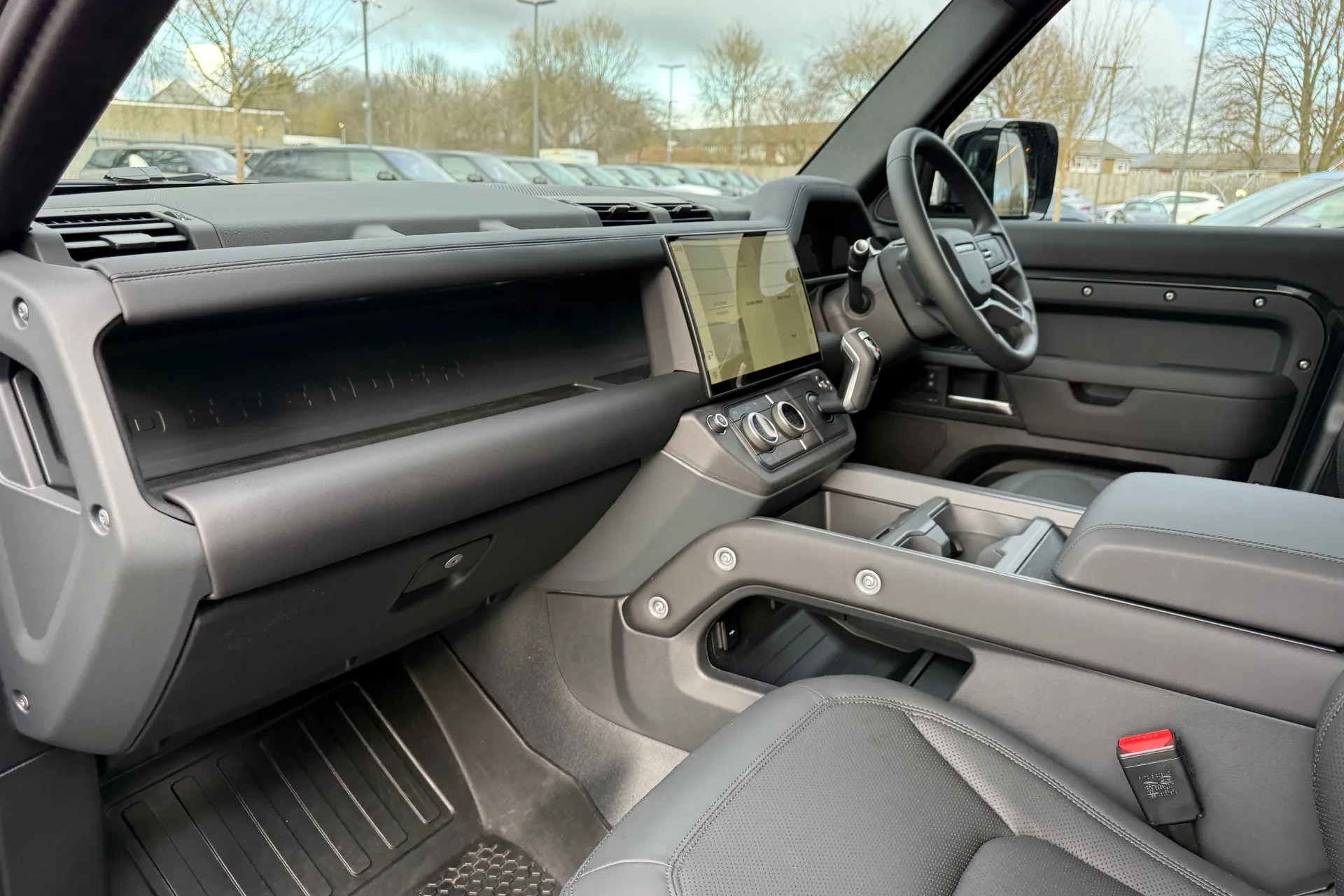 LAND ROVER Defender 110 thumbnail image number 43