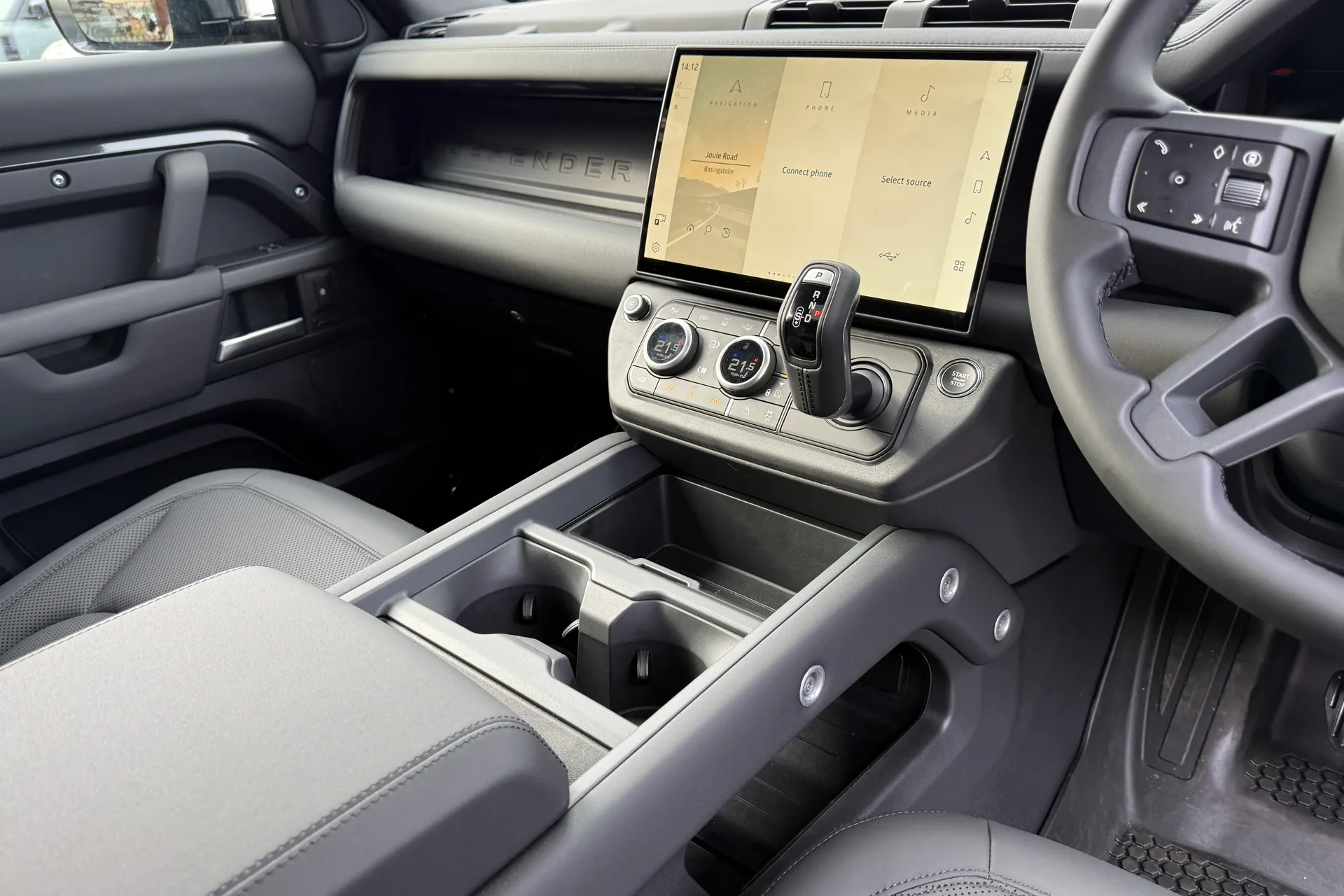 LAND ROVER Defender 110 thumbnail image number 19