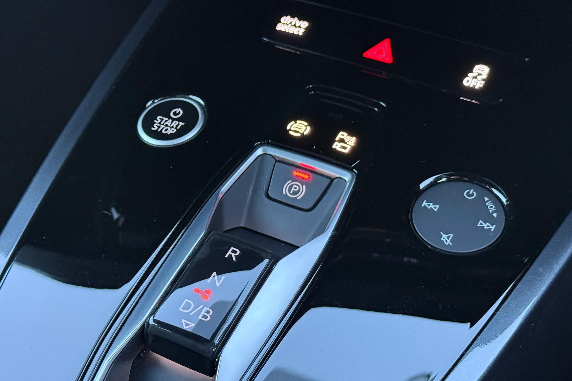 Audi Q4 e-tron thumbnail image number 45