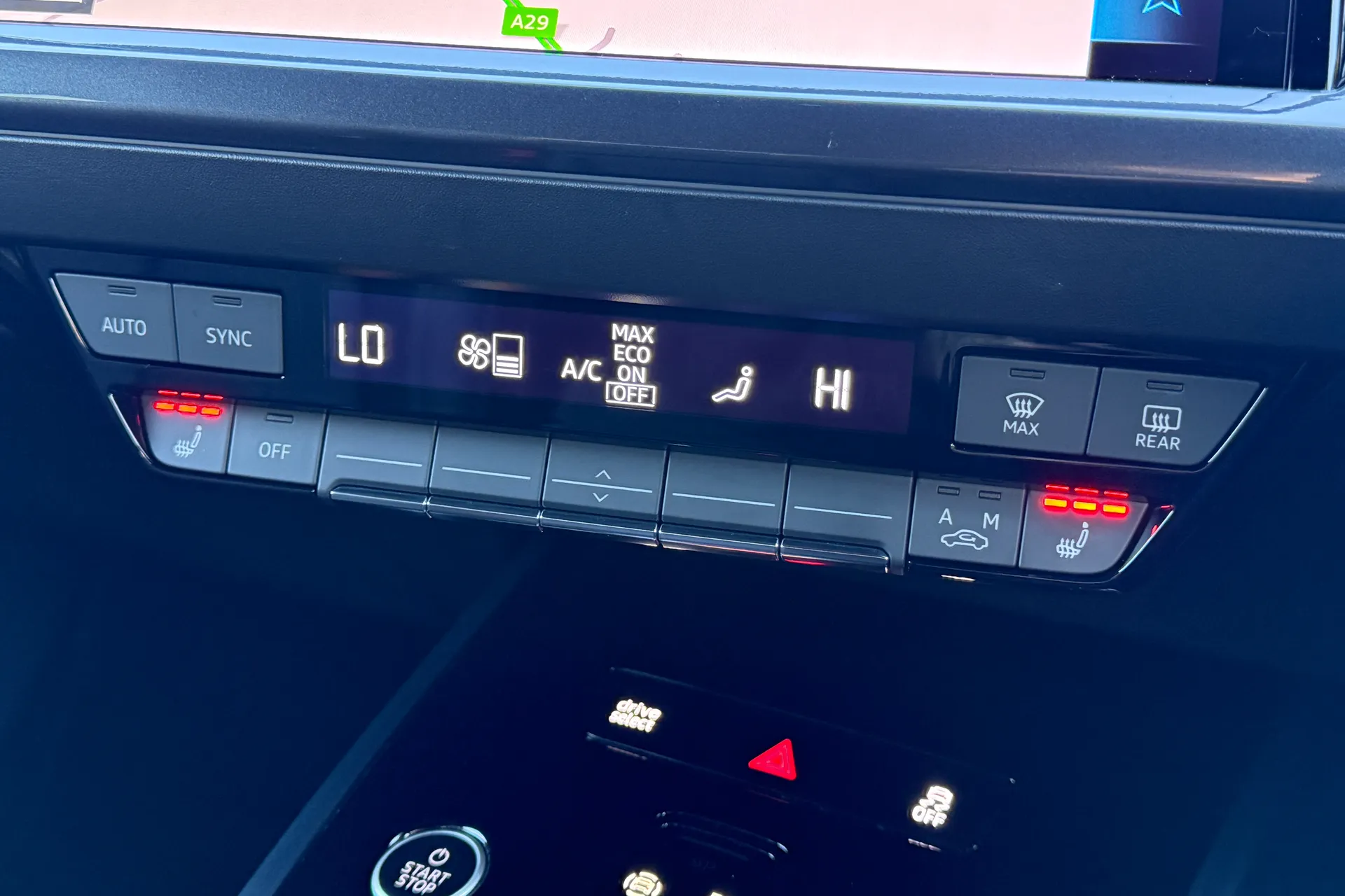 Audi Q4 e-tron thumbnail image number 17