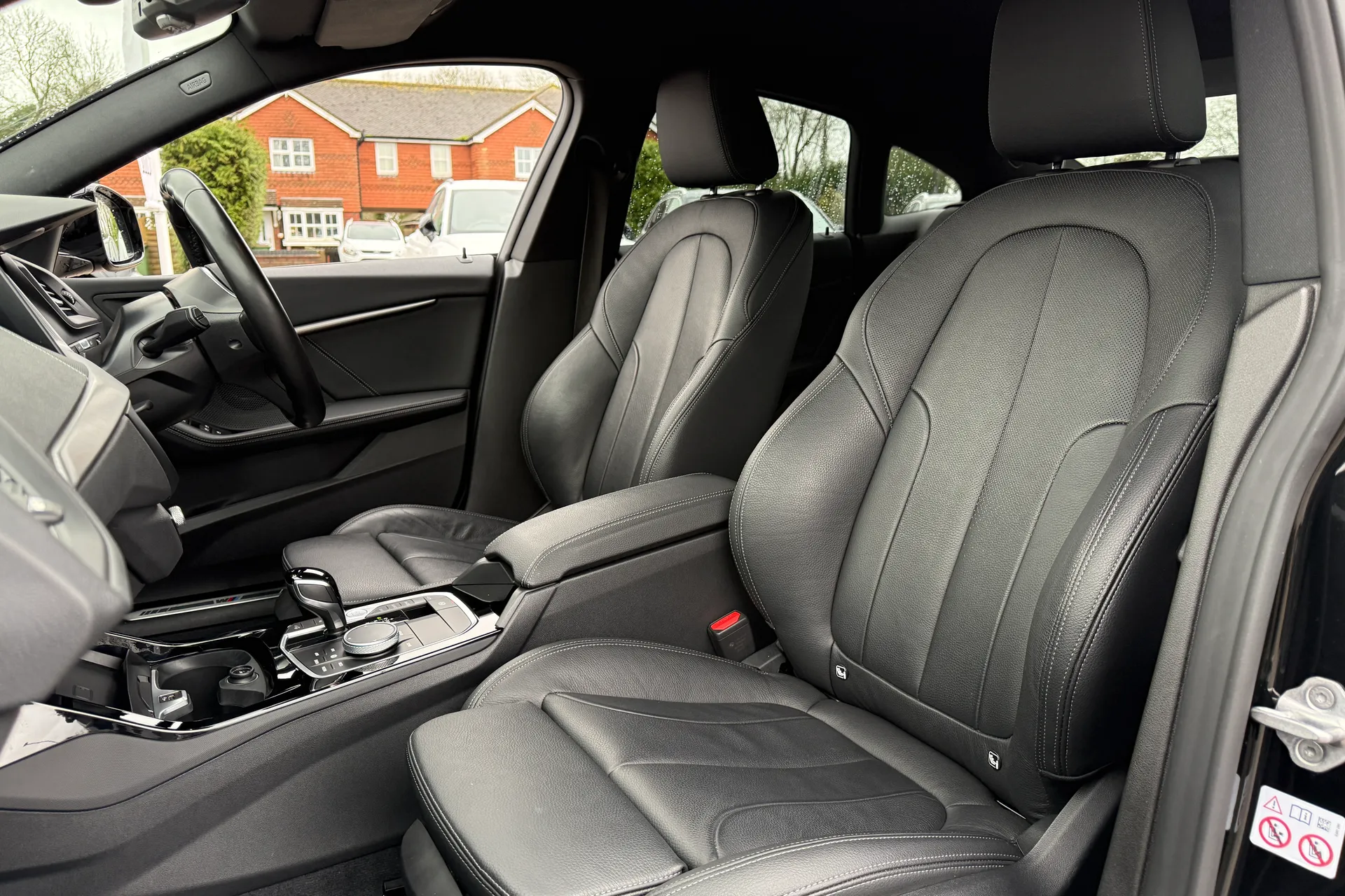 BMW 2 SERIES thumbnail image number 29