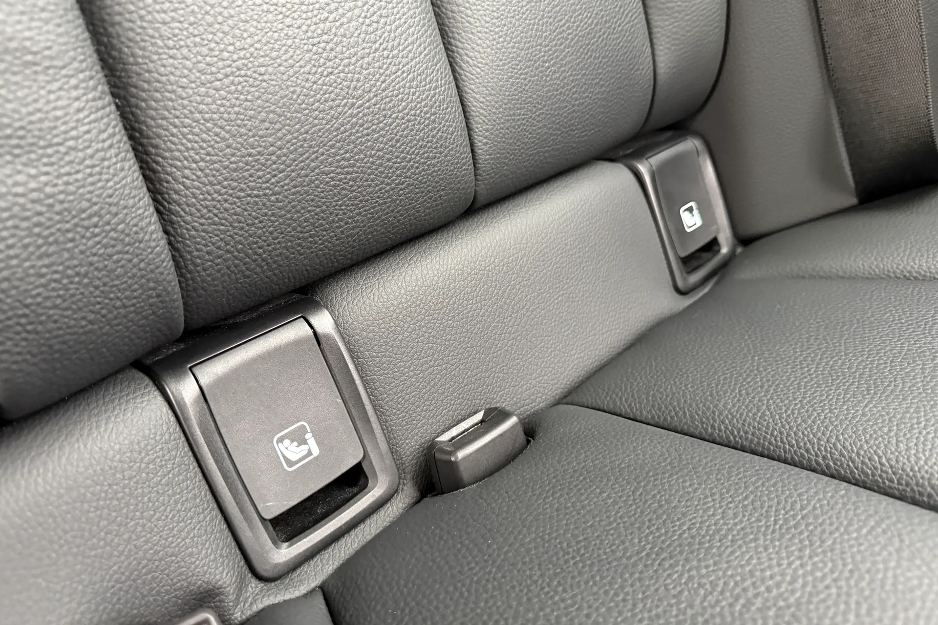 BMW 2 SERIES thumbnail image number 42