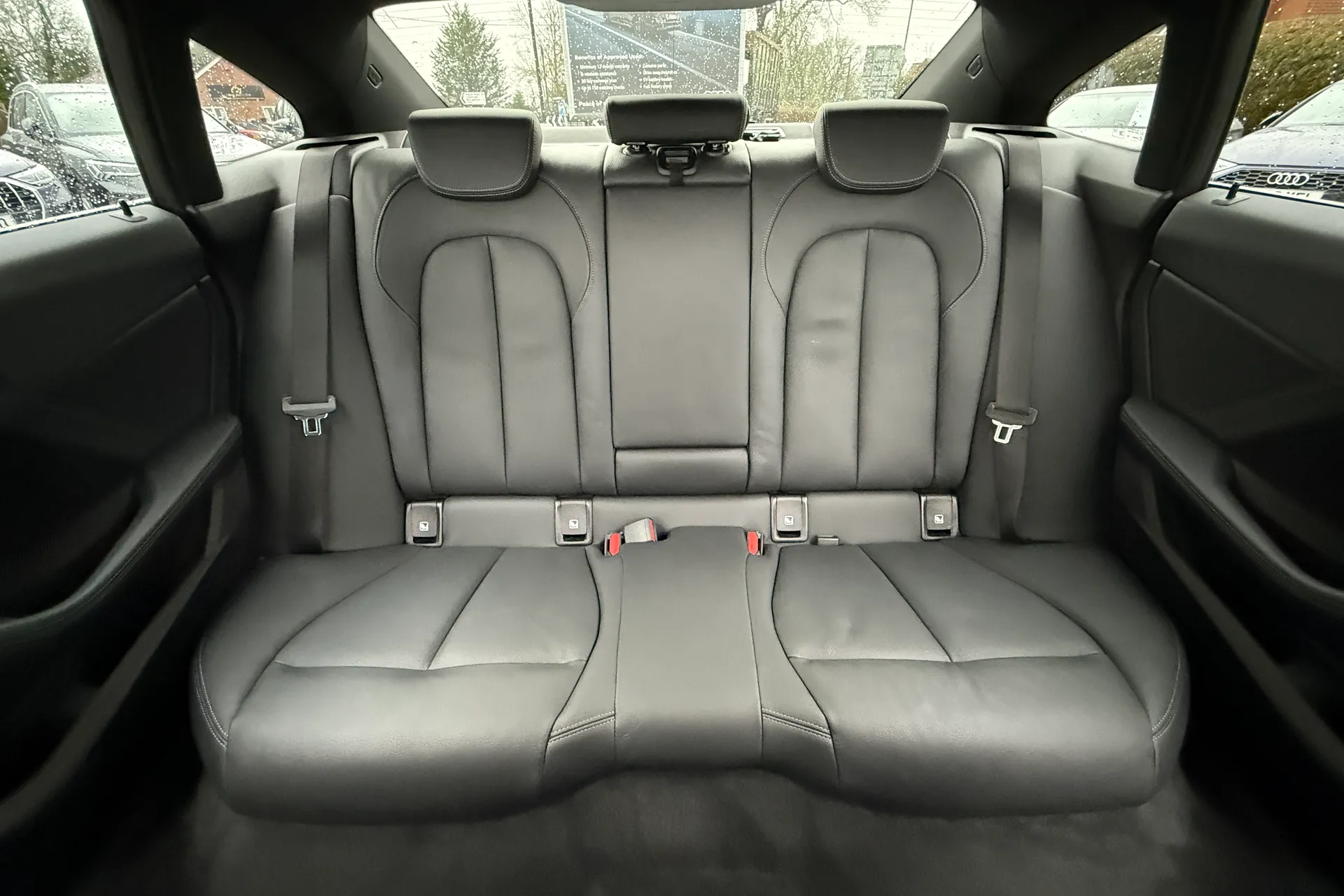 BMW 2 SERIES thumbnail image number 36