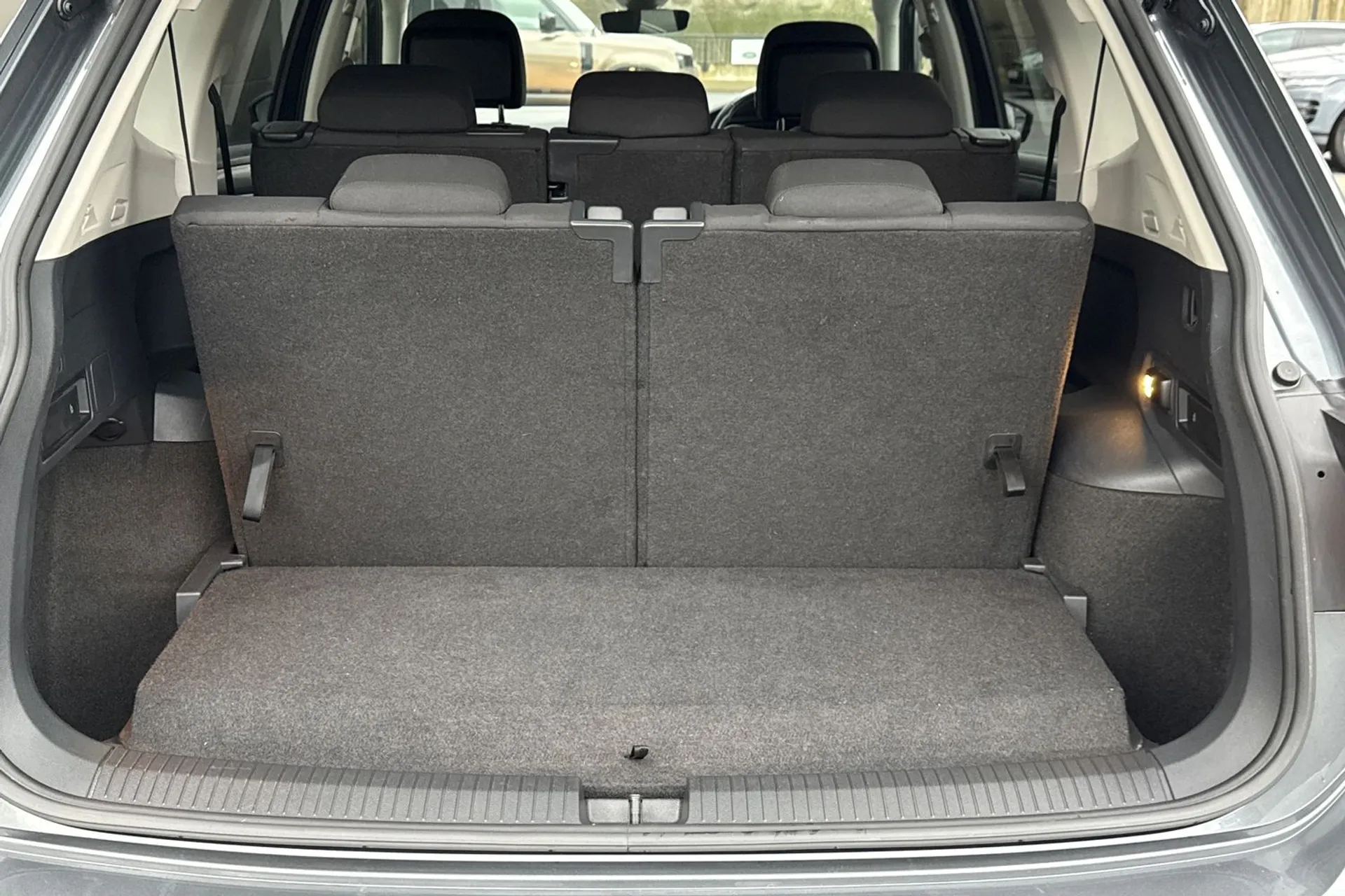 VOLKSWAGEN TIGUAN ALLSPACE thumbnail image number 42