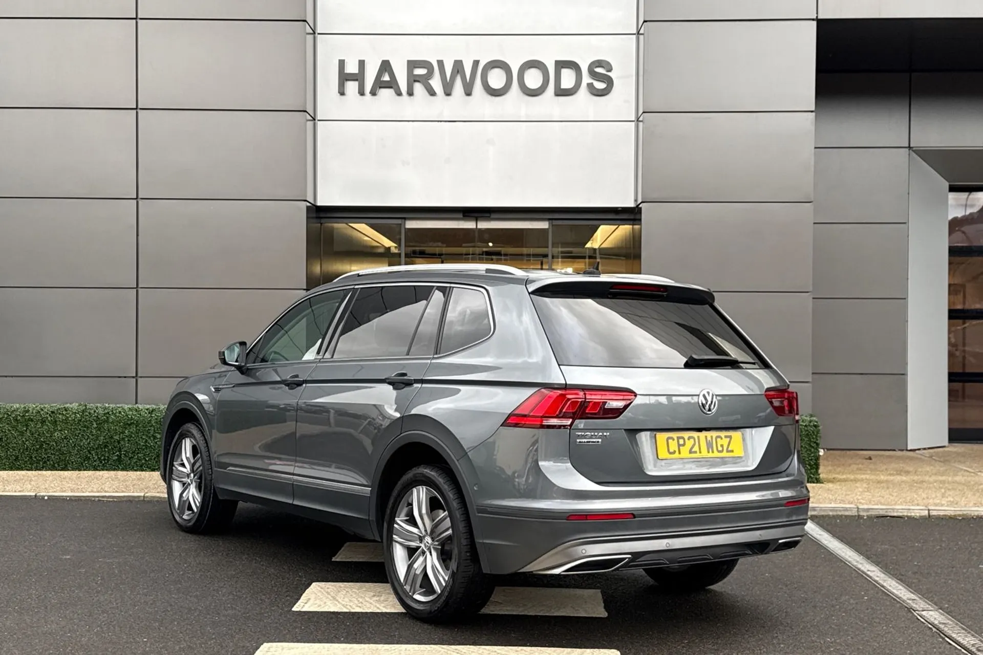 VOLKSWAGEN TIGUAN ALLSPACE thumbnail image number 10