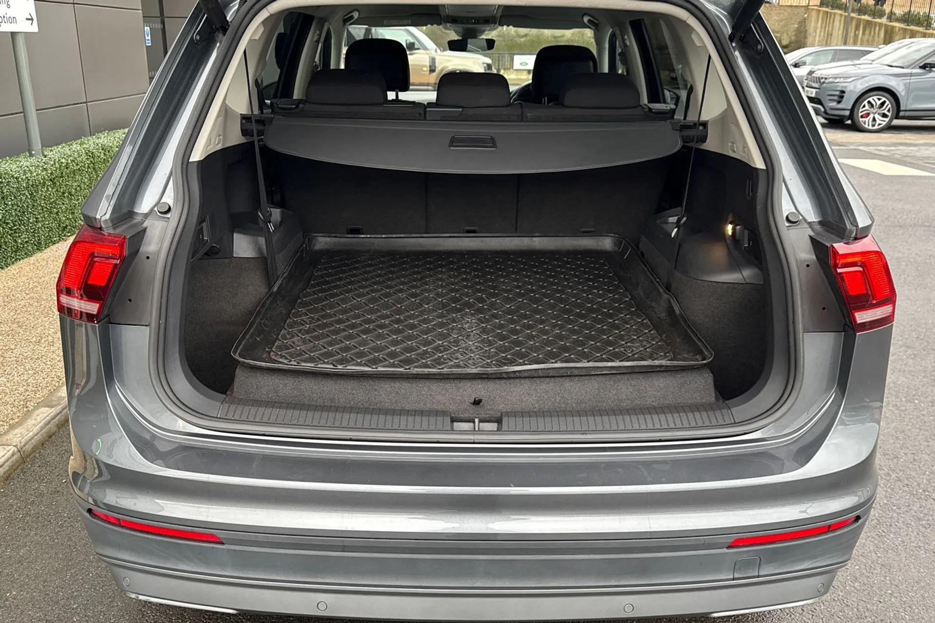 VOLKSWAGEN TIGUAN ALLSPACE thumbnail image number 30