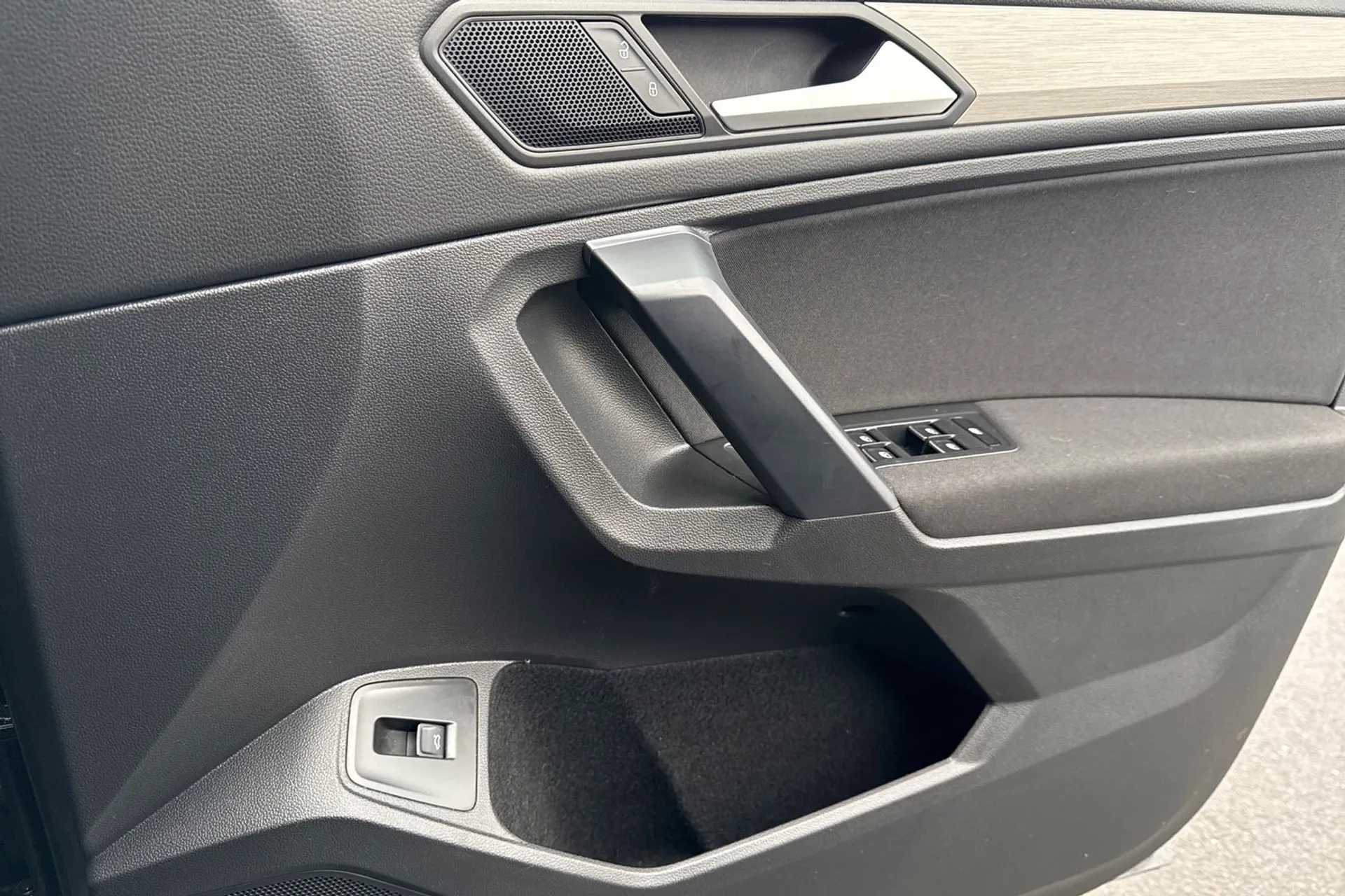 VOLKSWAGEN TIGUAN ALLSPACE thumbnail image number 50