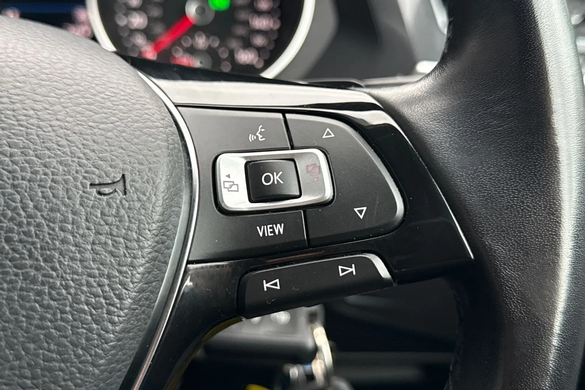 VOLKSWAGEN TIGUAN ALLSPACE thumbnail image number 48