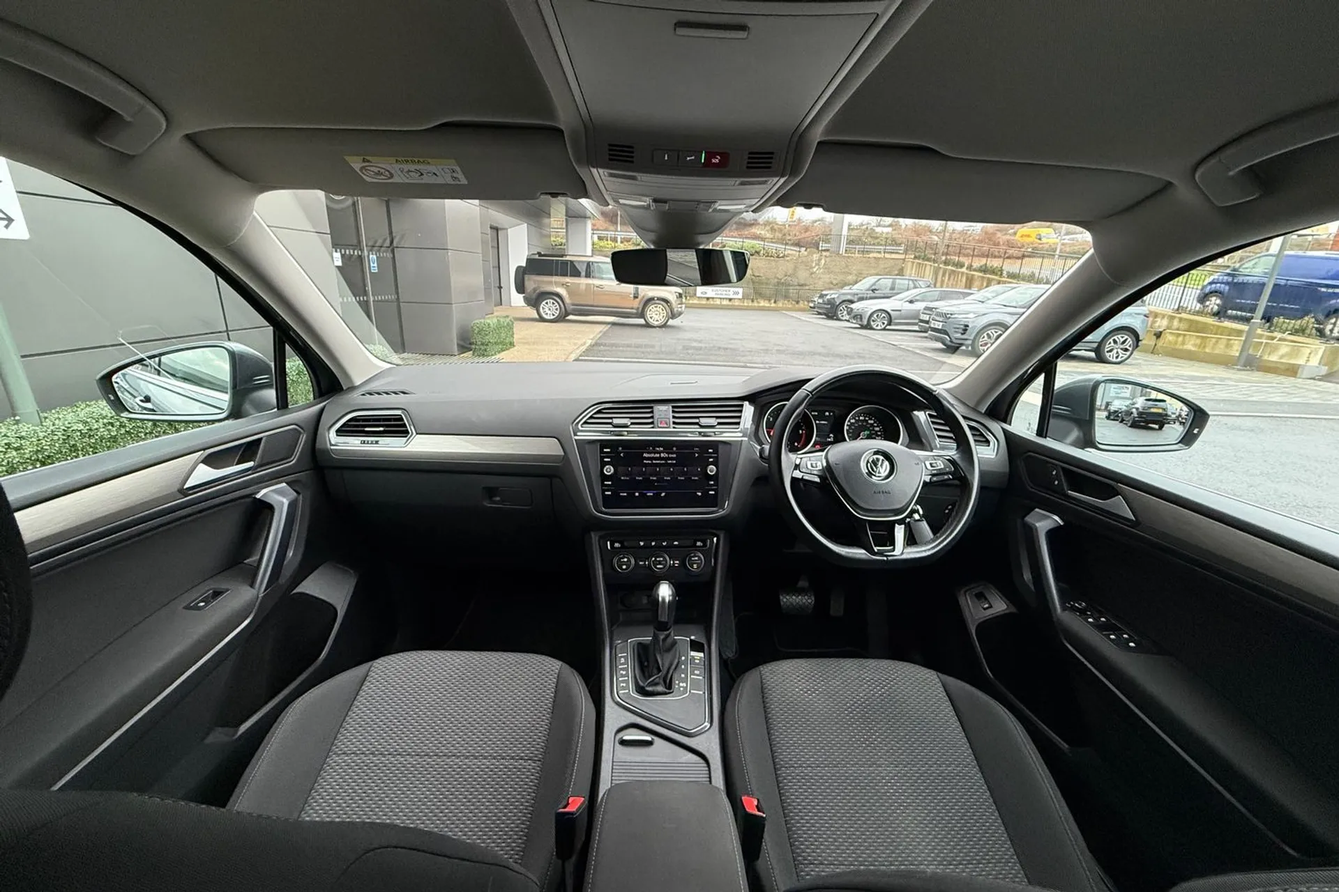 VOLKSWAGEN TIGUAN ALLSPACE thumbnail image number 3