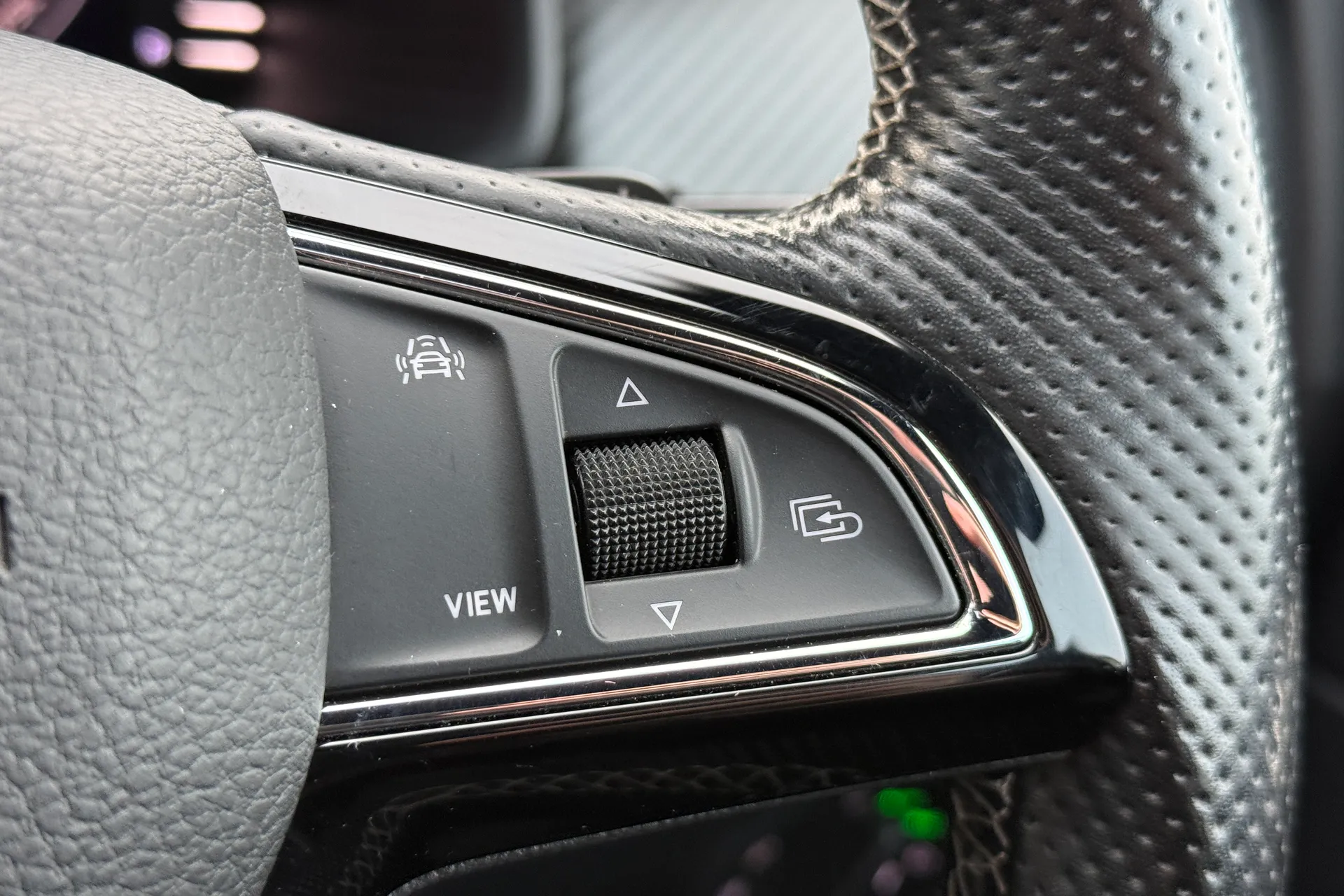 SKODA KODIAQ thumbnail image number 56