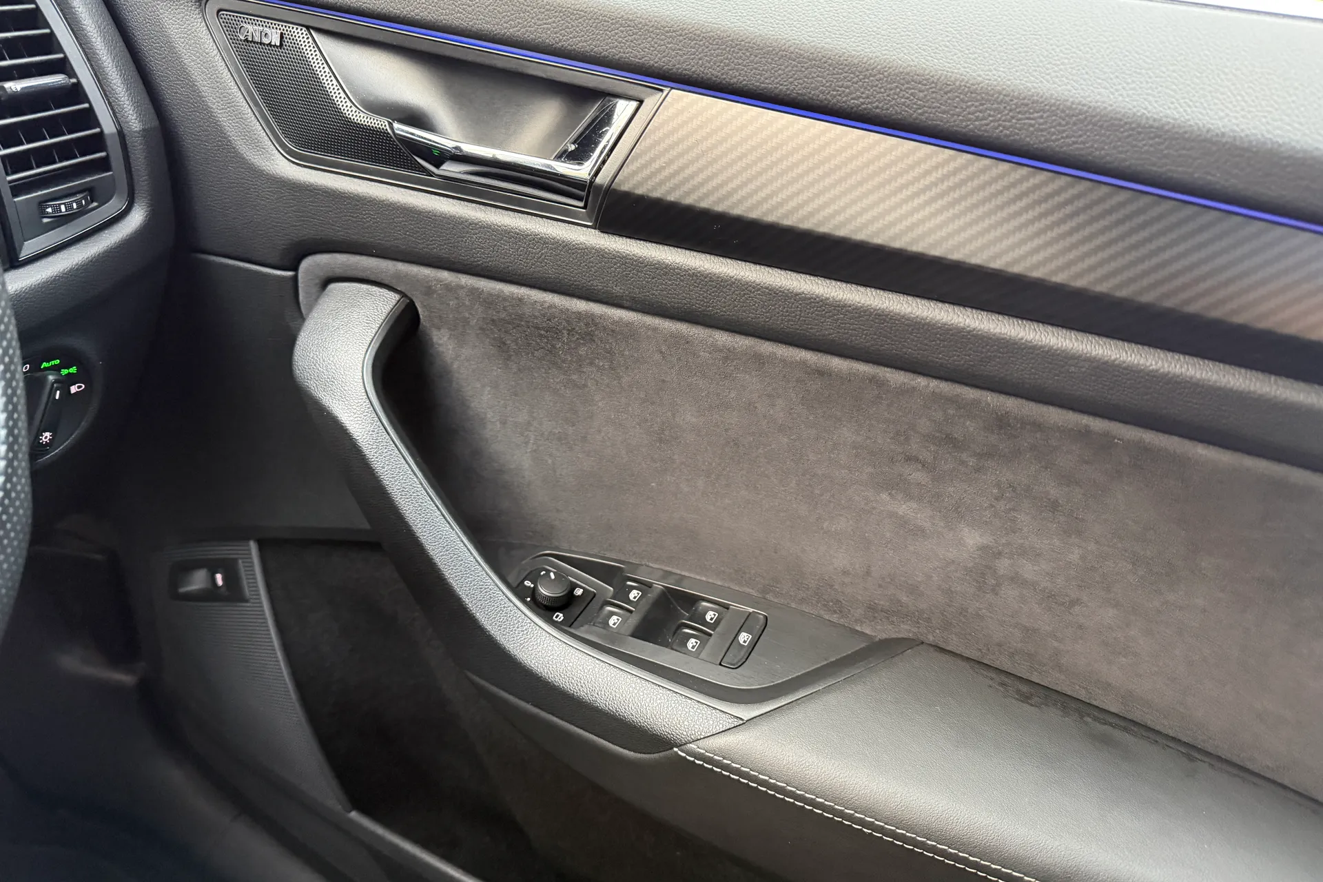 SKODA KODIAQ thumbnail image number 32