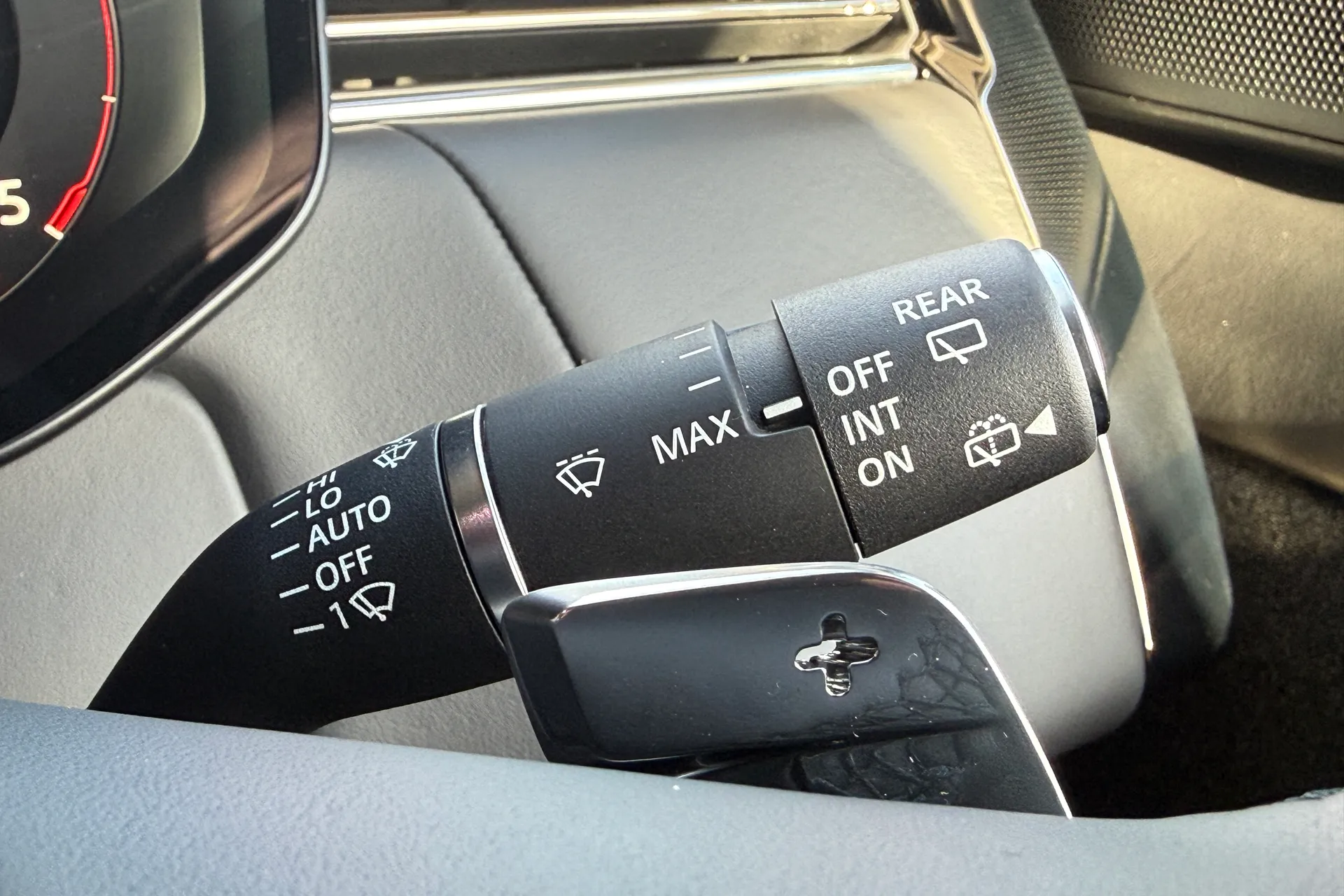 LAND ROVER RANGE ROVER SPORT thumbnail image number 70