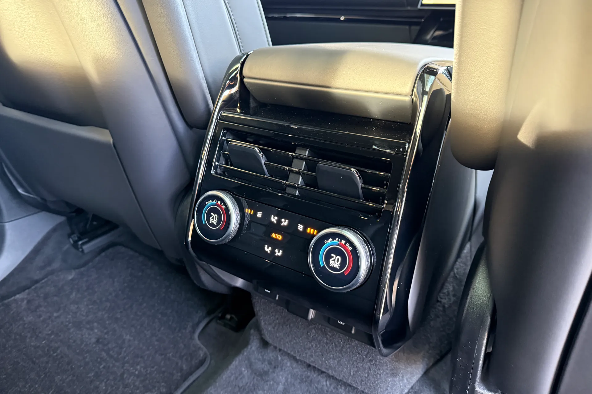 LAND ROVER RANGE ROVER SPORT thumbnail image number 58