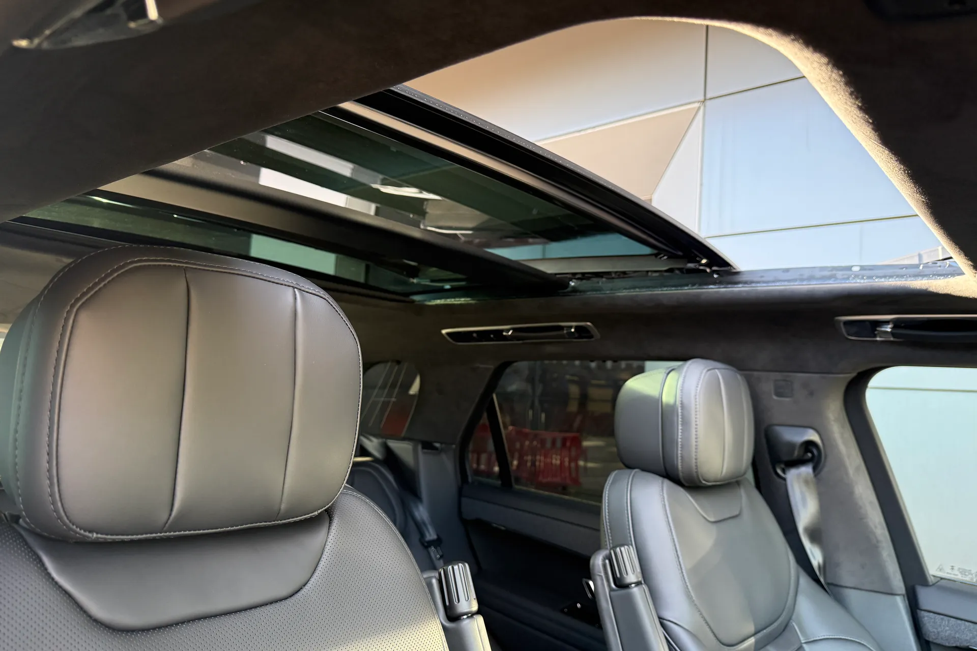 LAND ROVER RANGE ROVER SPORT thumbnail image number 11