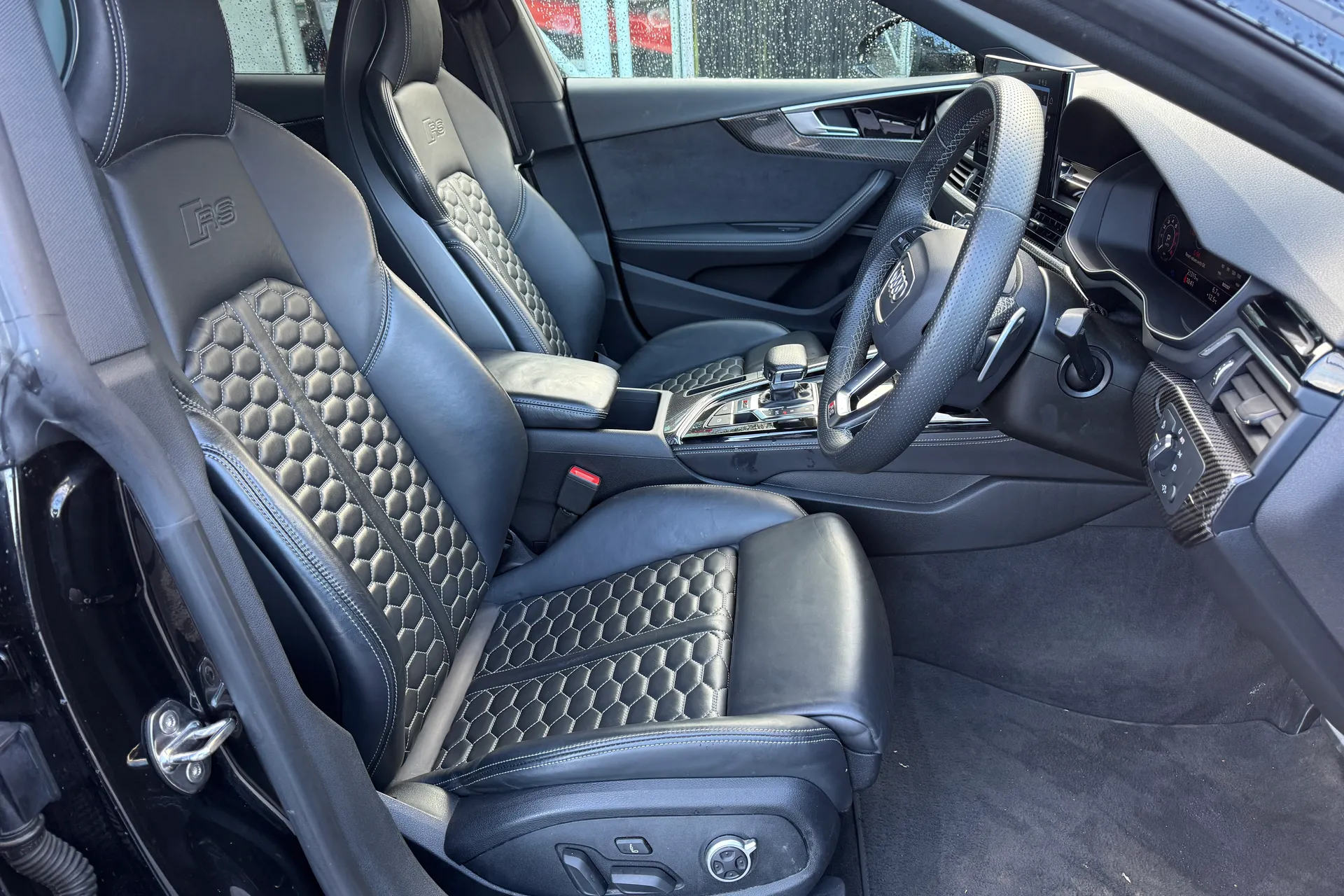 Audi RS5 thumbnail image number 12