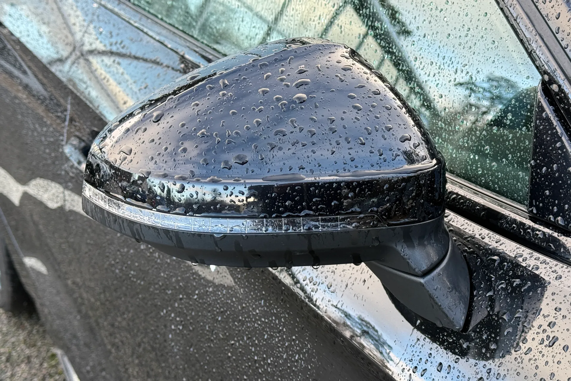 Audi RS5 thumbnail image number 41