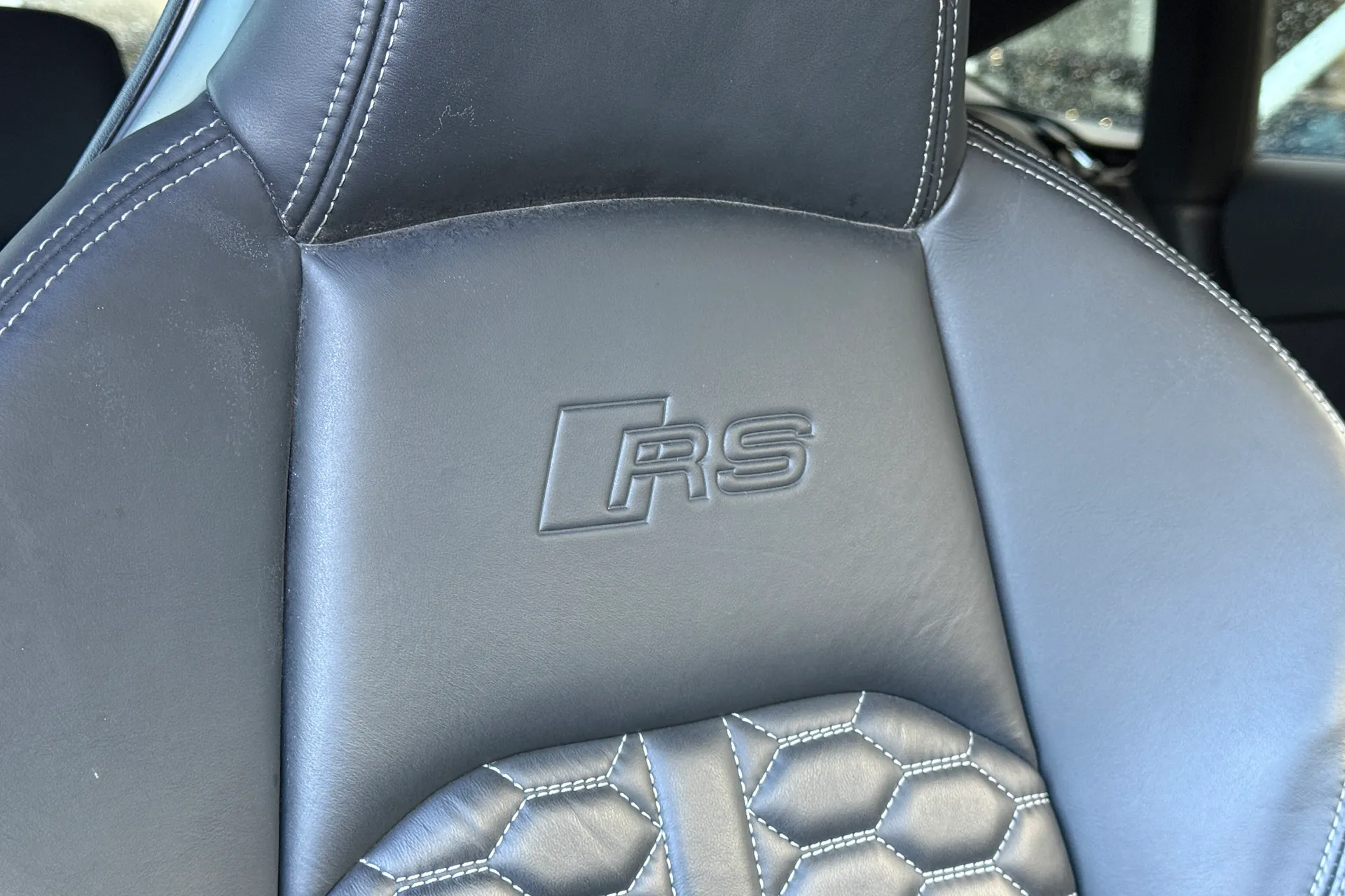 Audi RS5 thumbnail image number 44