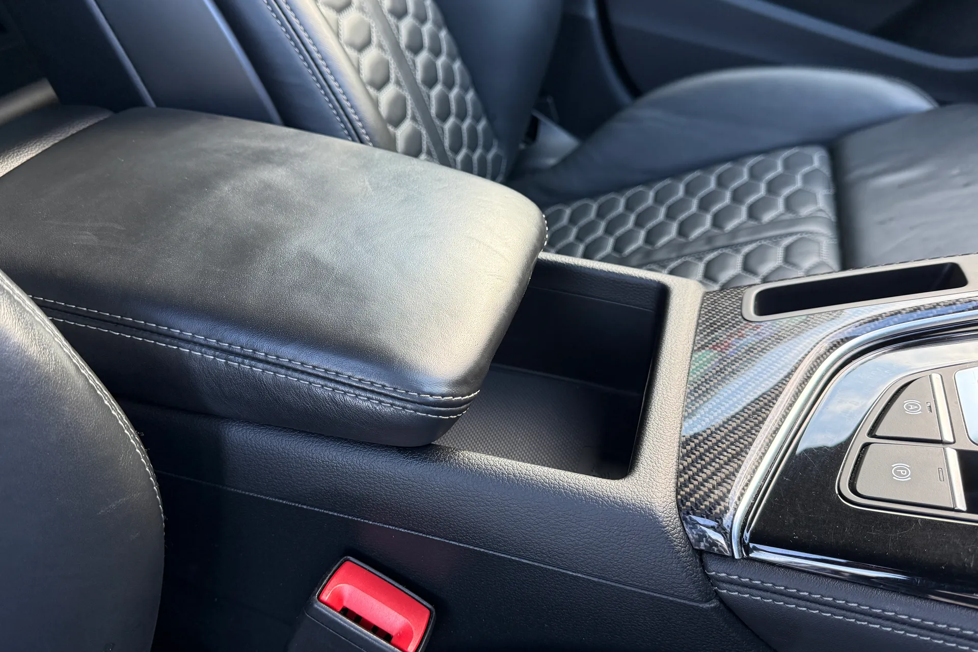 Audi RS5 thumbnail image number 47