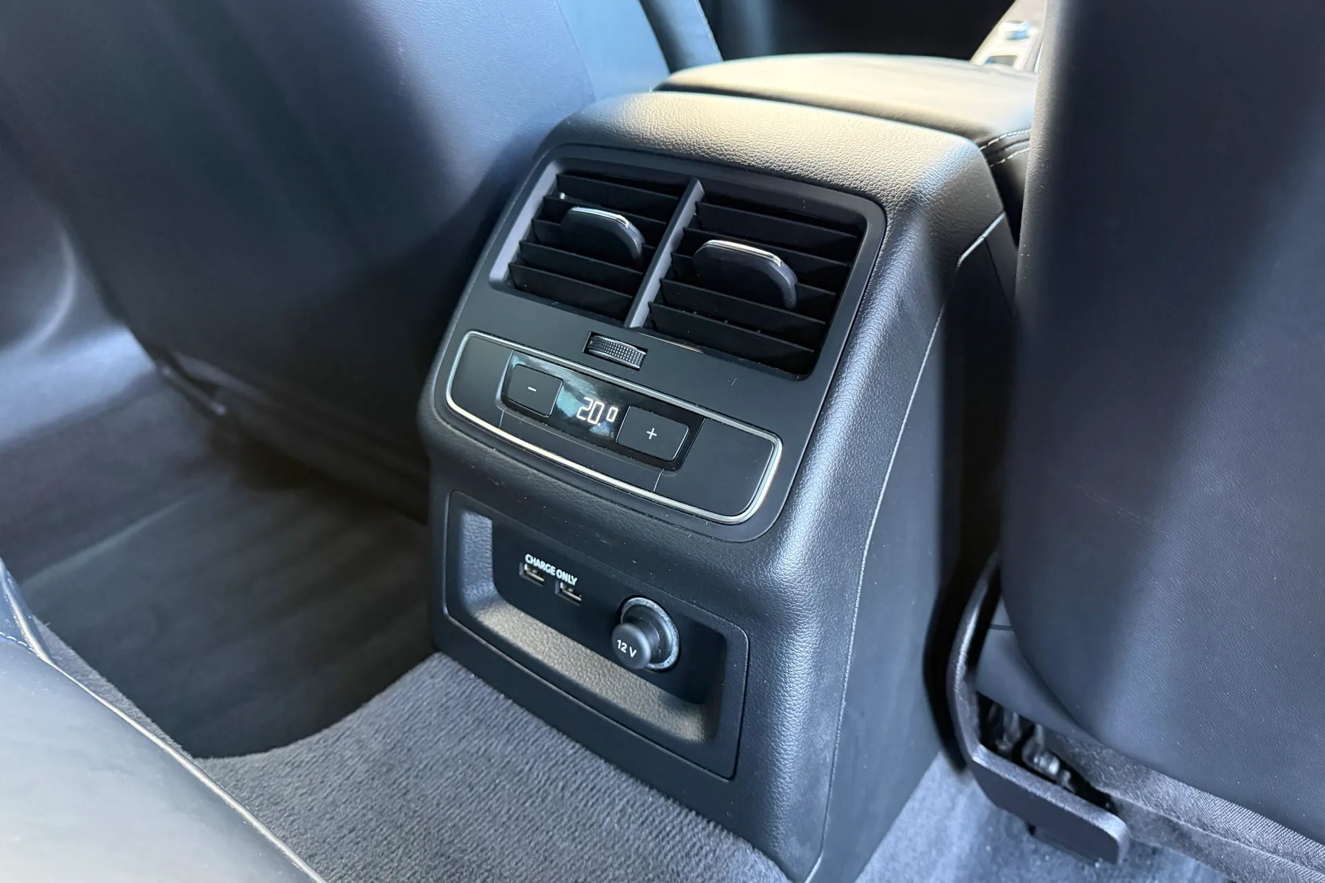 Audi RS5 thumbnail image number 29