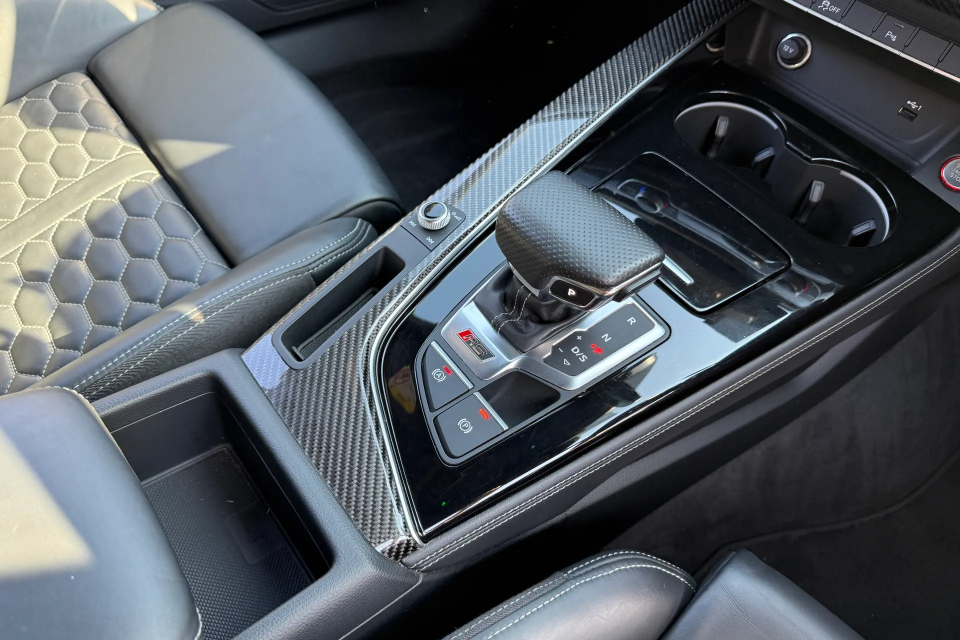 Audi RS5 thumbnail image number 41