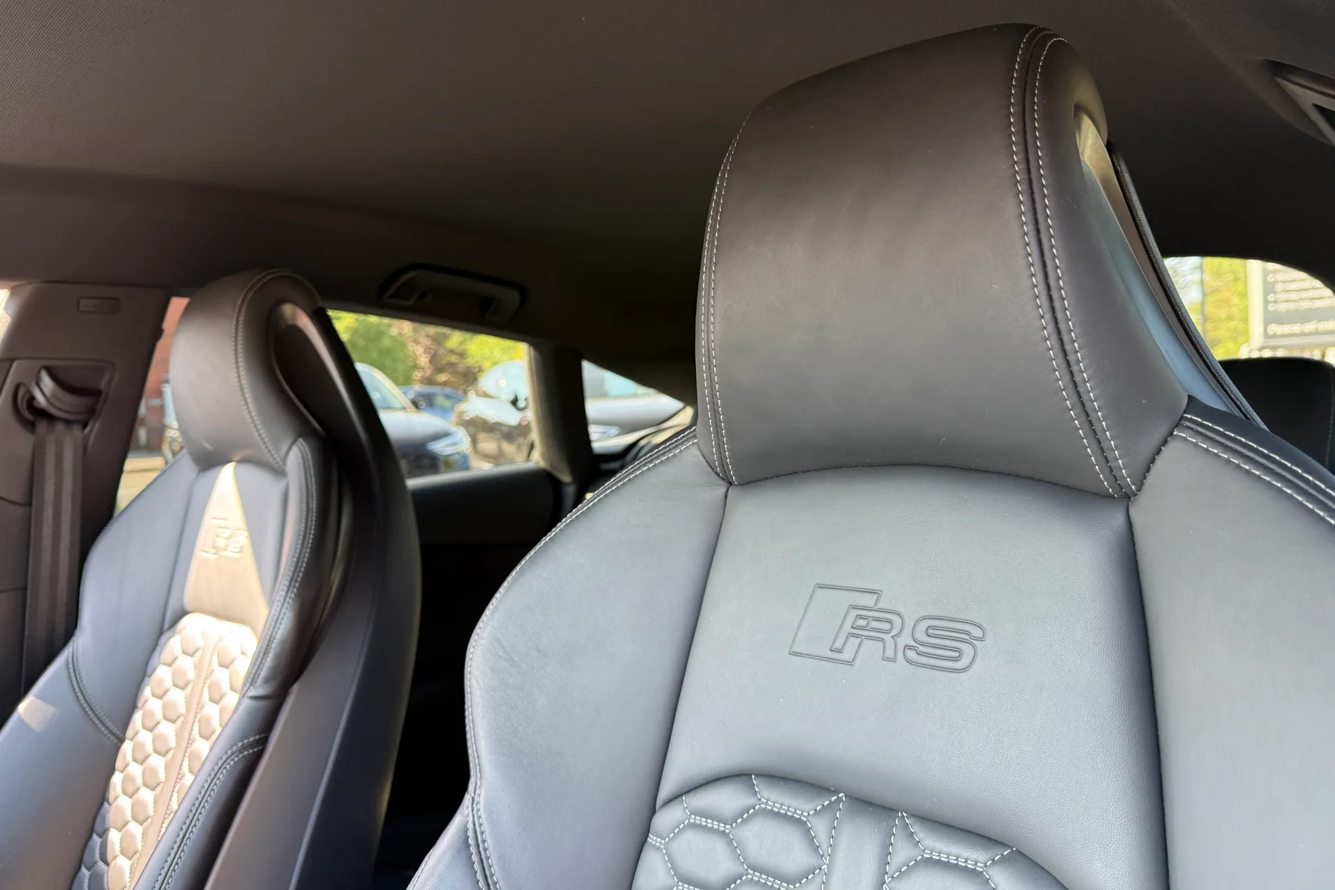 Audi RS5 thumbnail image number 33