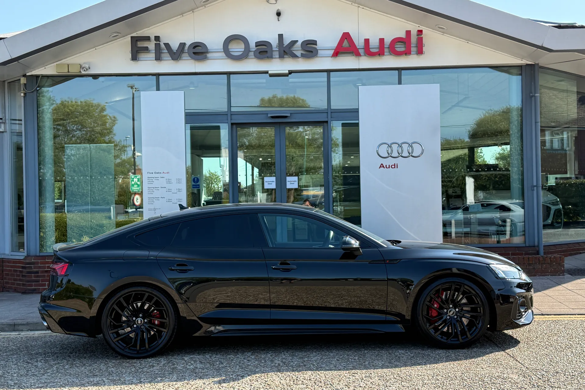 Audi RS5 thumbnail image number 2