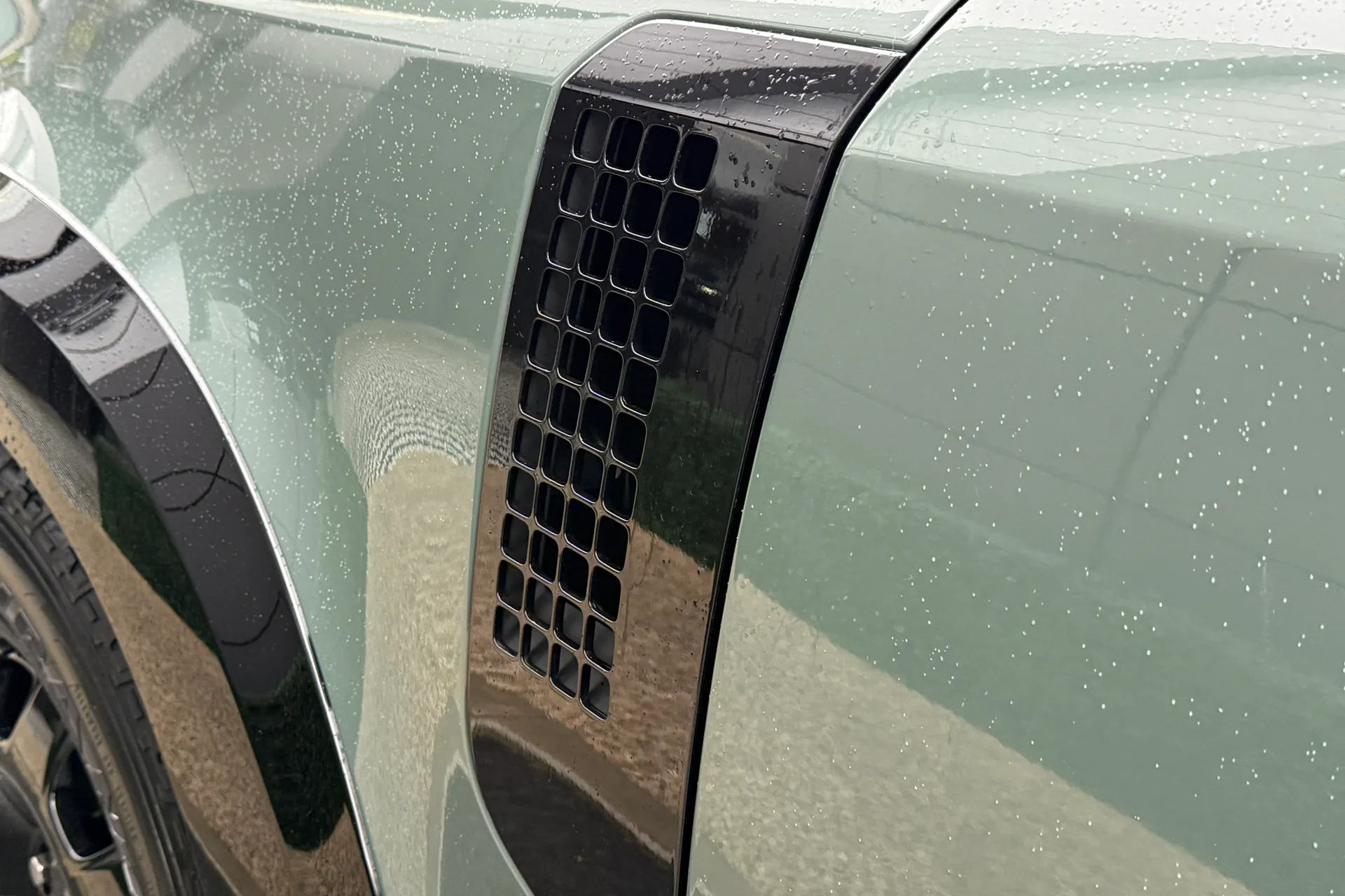 LAND ROVER Defender 110 thumbnail image number 30