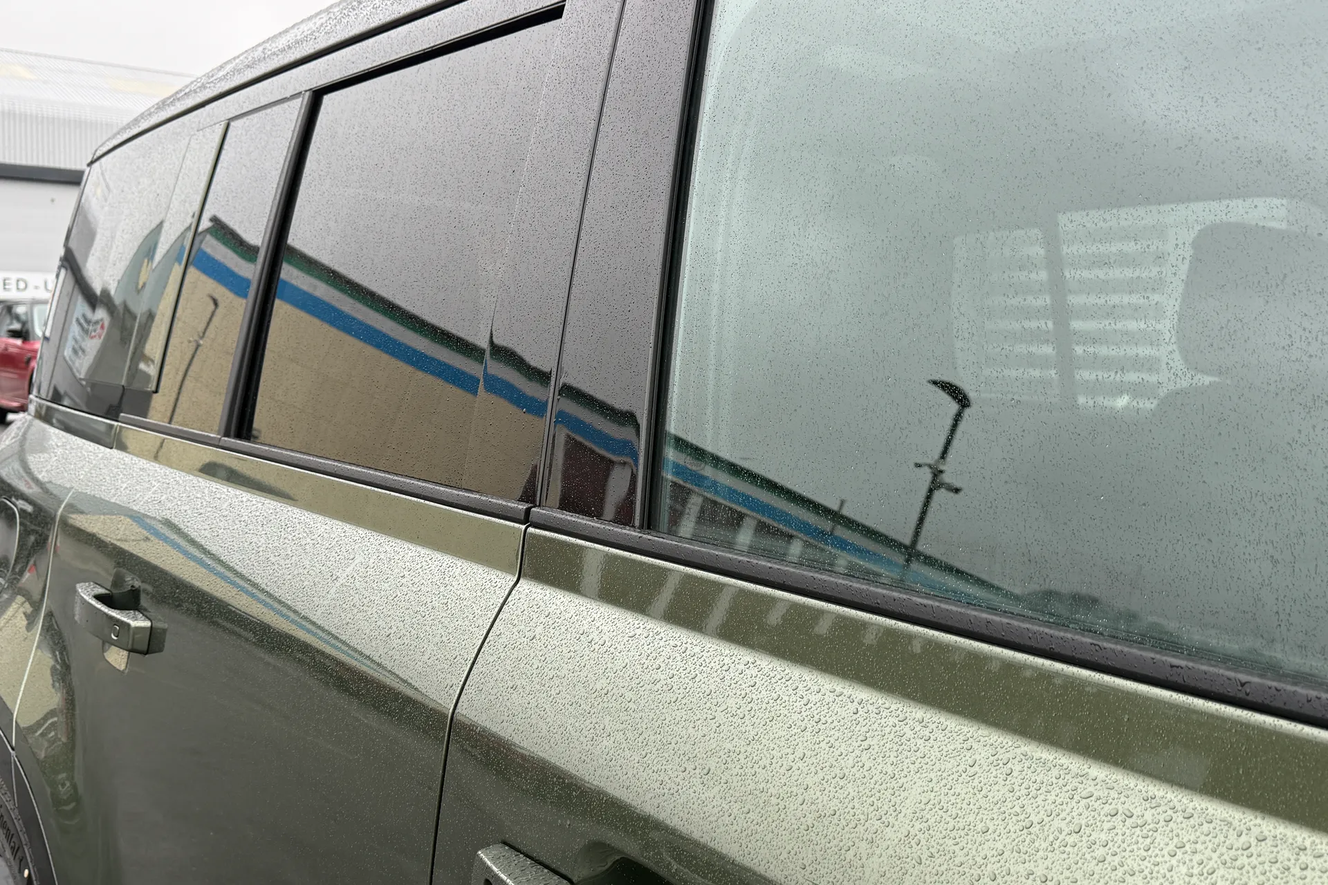 LAND ROVER Defender 110 thumbnail image number 24