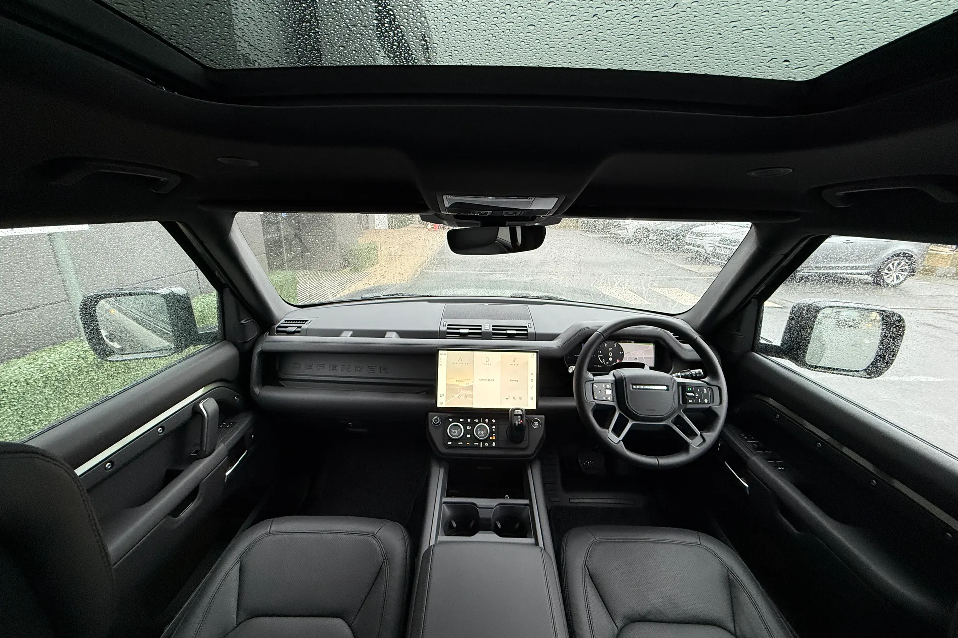 LAND ROVER Defender 110 thumbnail image number 3