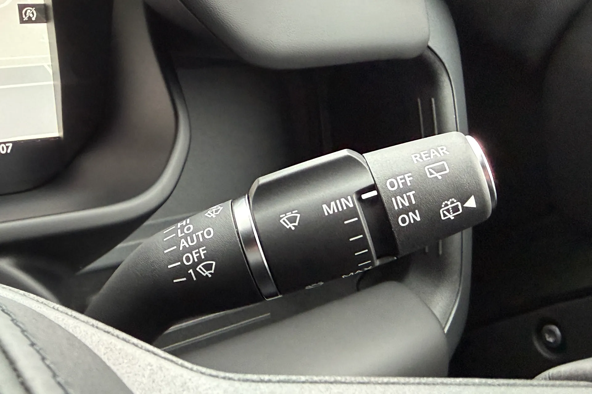 LAND ROVER Defender 110 thumbnail image number 56