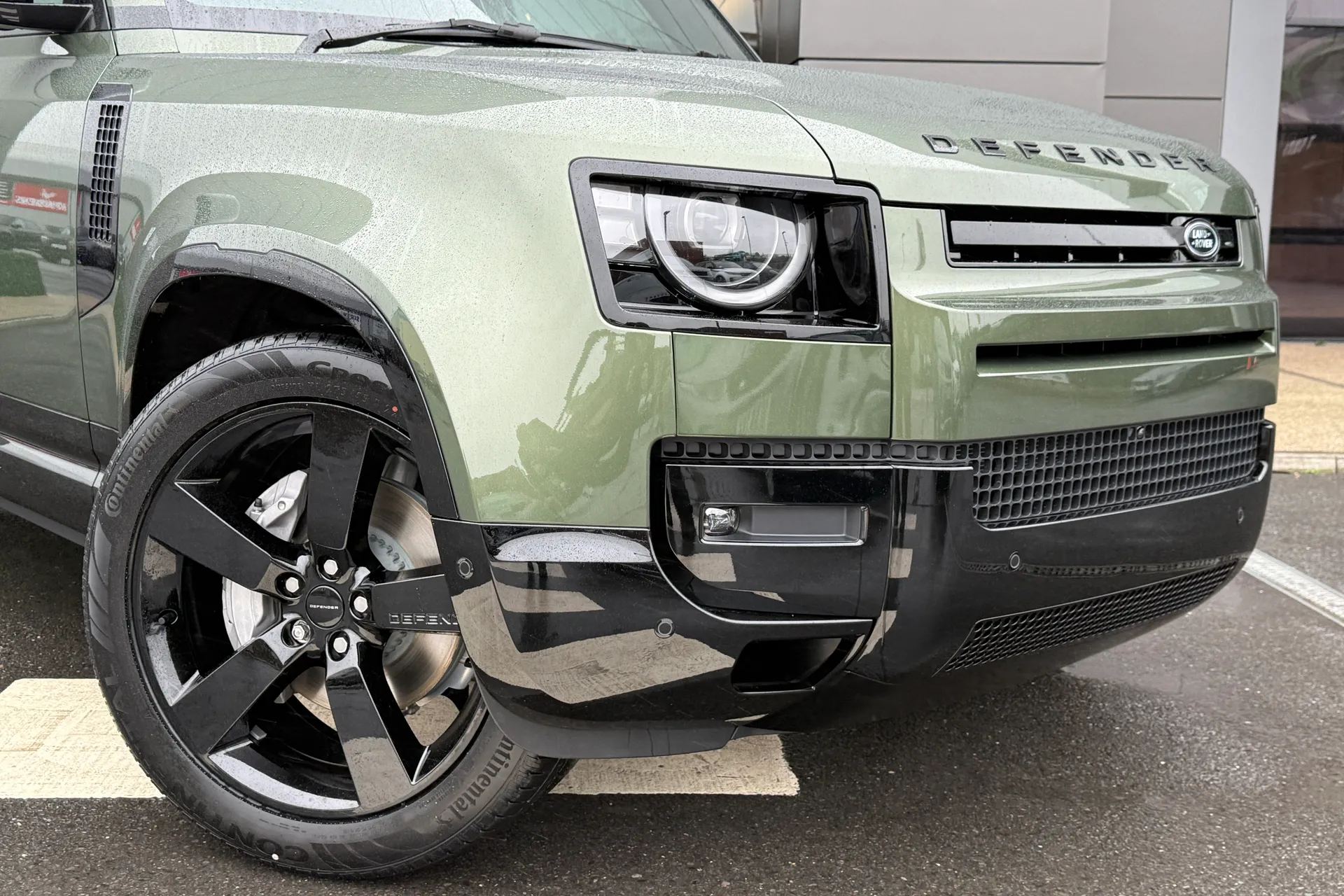 LAND ROVER Defender 110 thumbnail image number 15