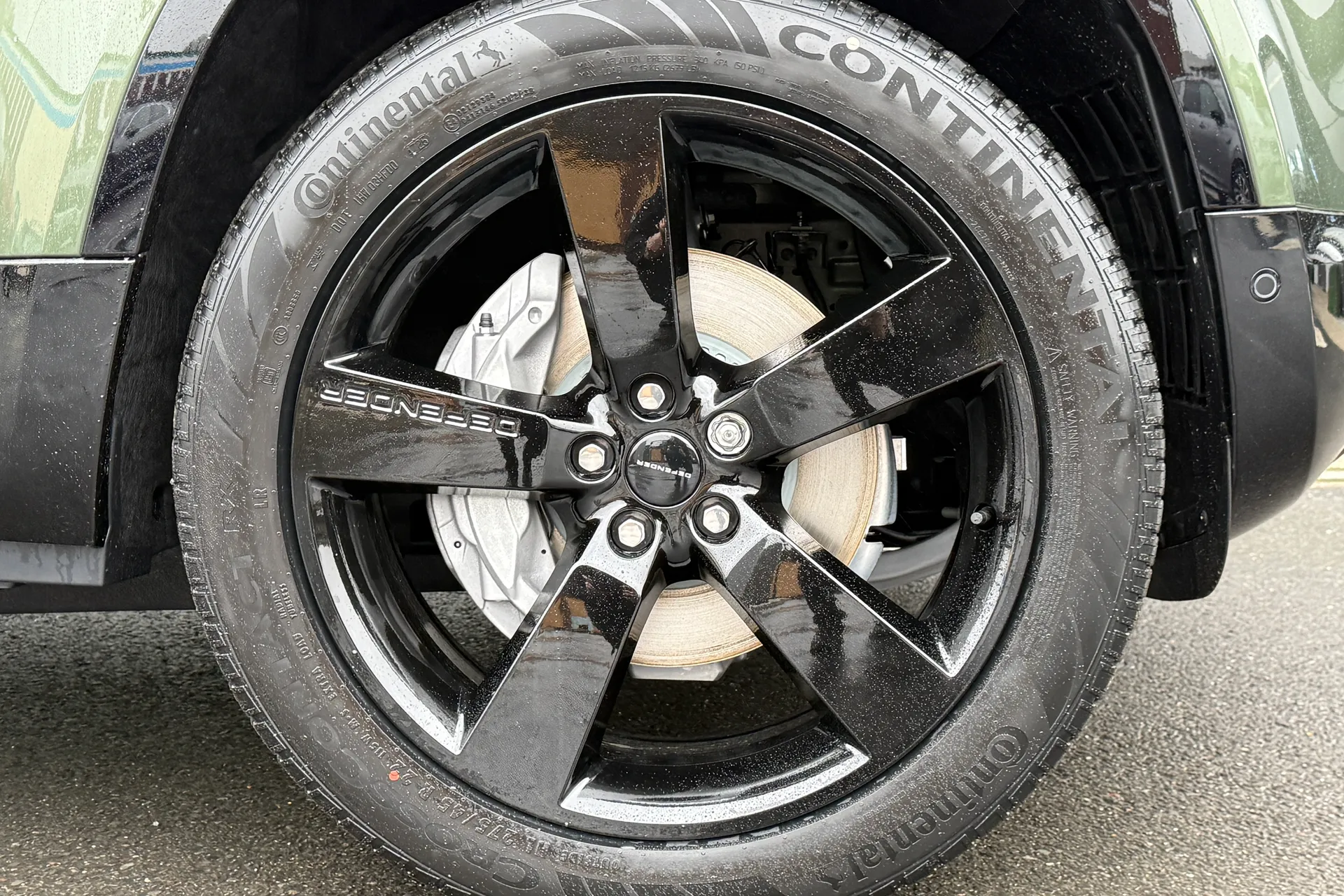 LAND ROVER Defender 110 thumbnail image number 16