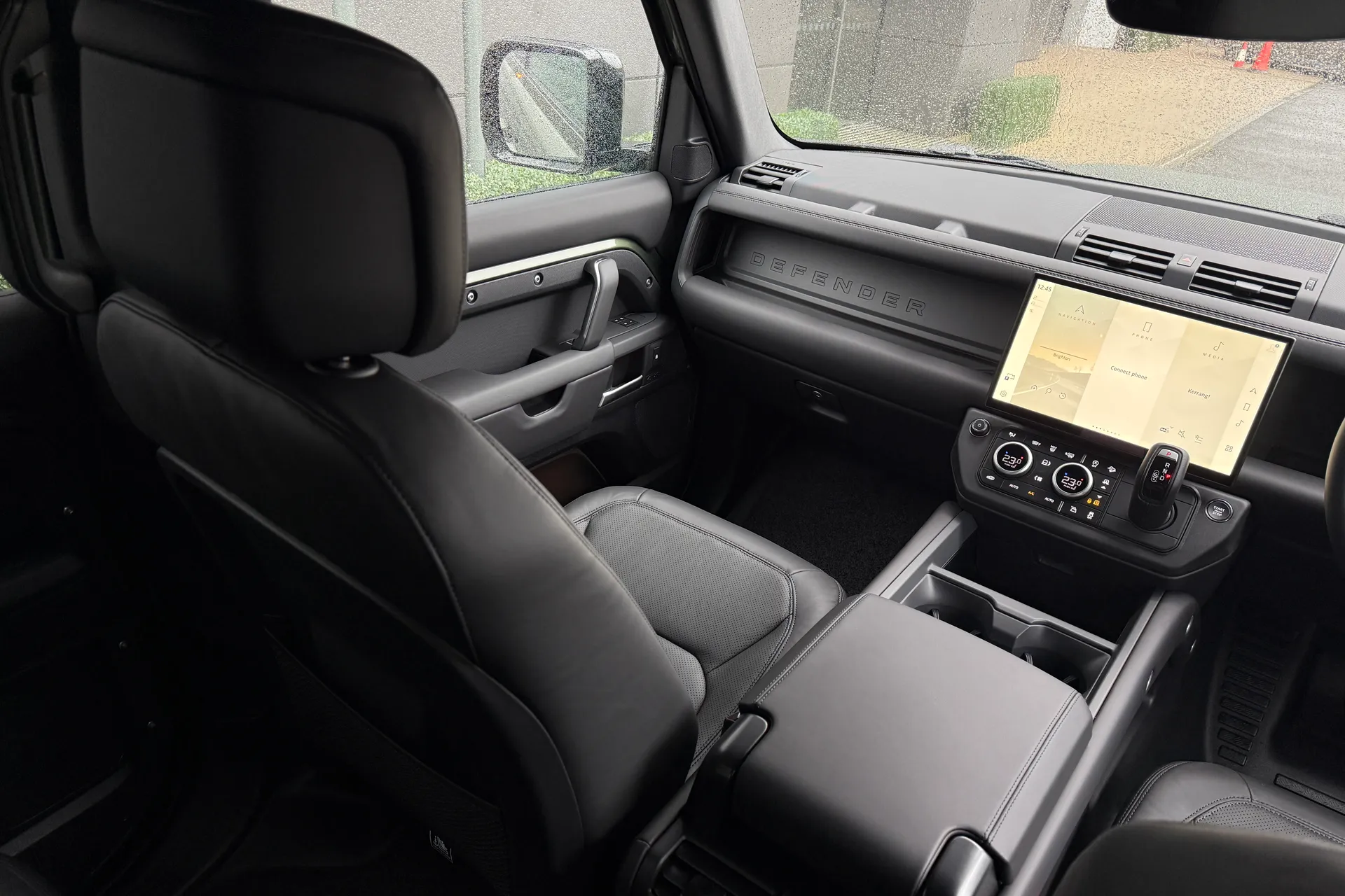 LAND ROVER Defender 110 thumbnail image number 51