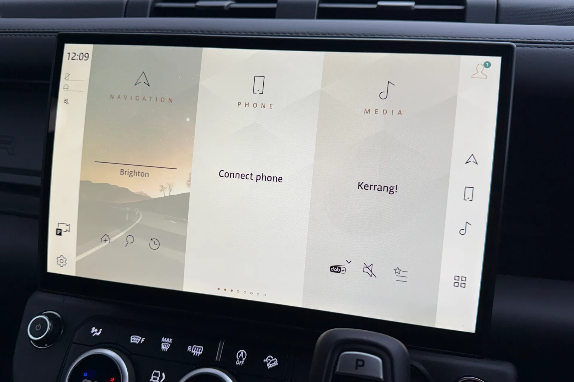 LAND ROVER Defender 110 thumbnail image number 37